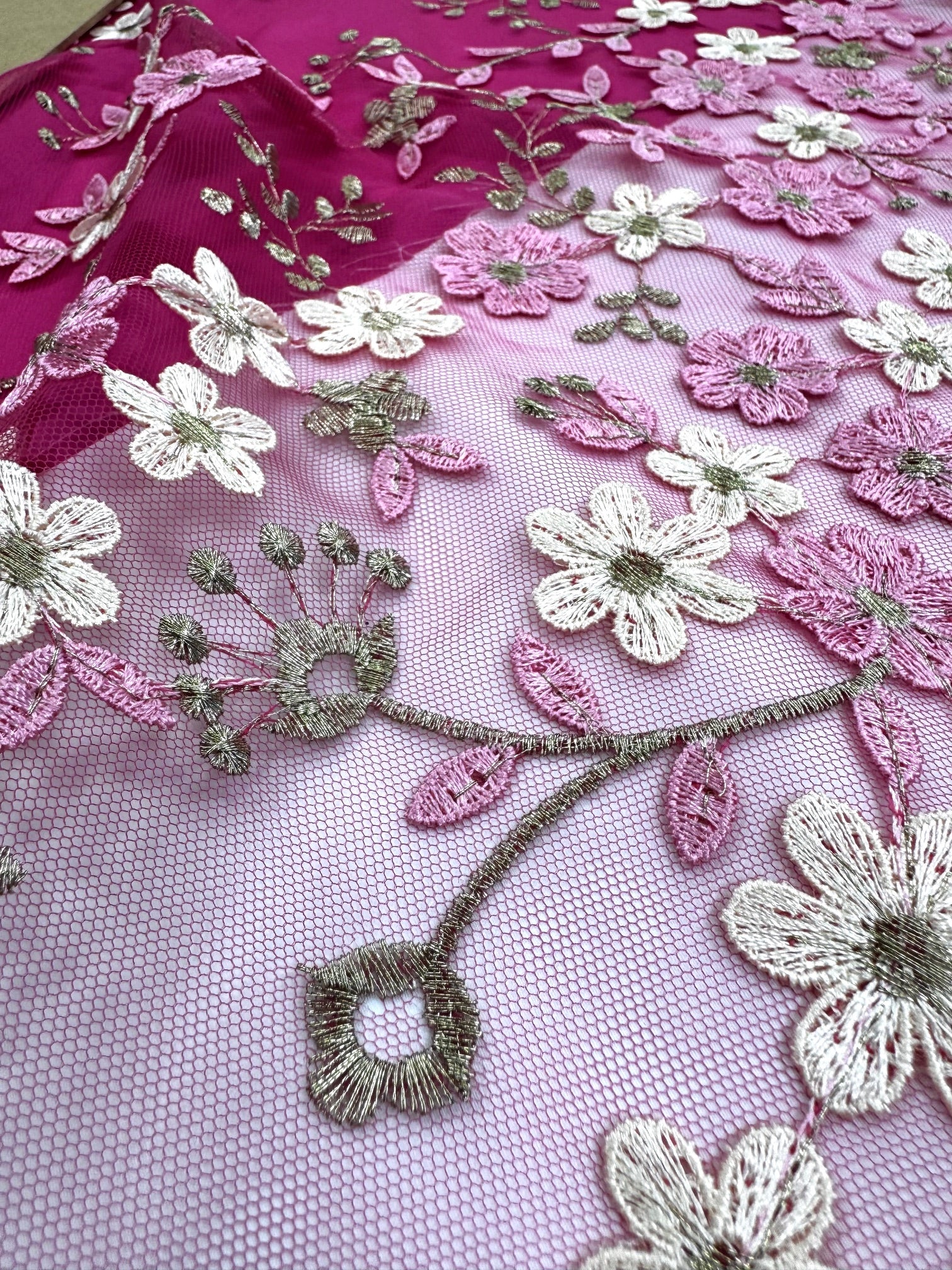 Broderie Pe Tull, Latime 125cm