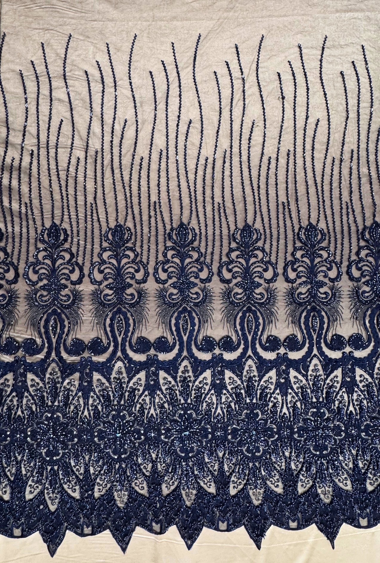 Broderie Pe Tull Cu Margele, Bleumarin