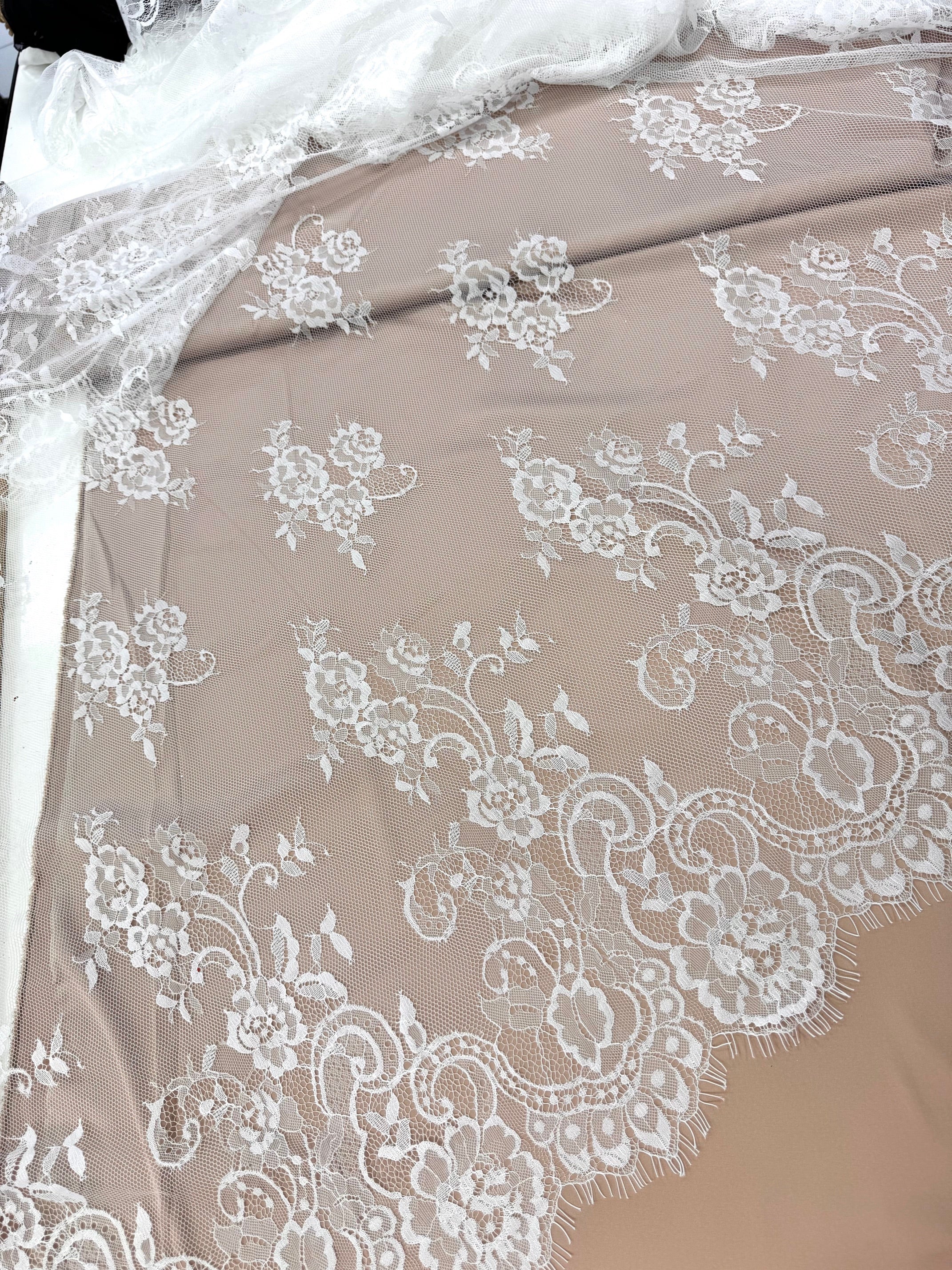 Dantela Tip Chantilly 300 x 150m, Ivoire