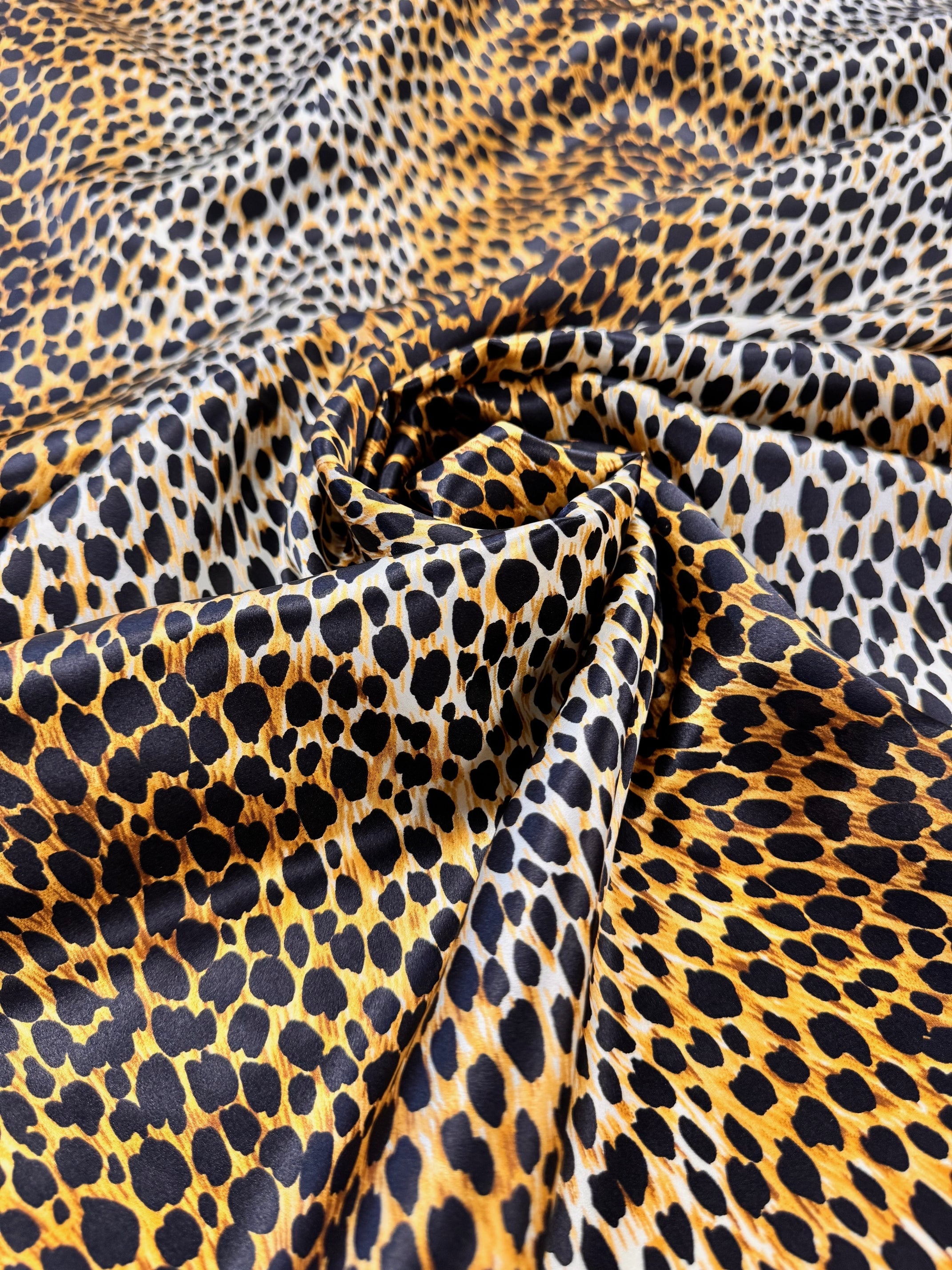 Saten De Matase Naturala Animal Print