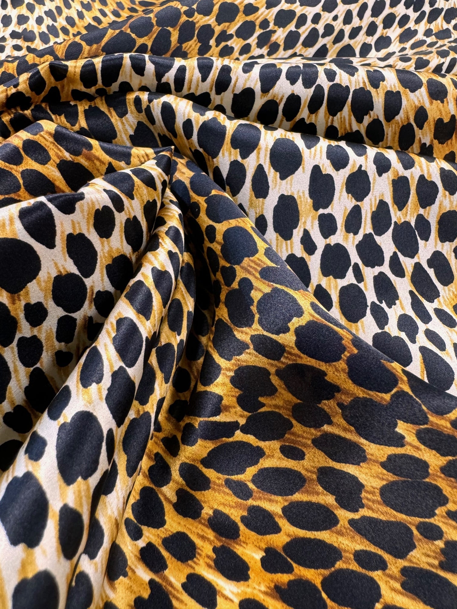 Saten De Matase Naturala Animal Print