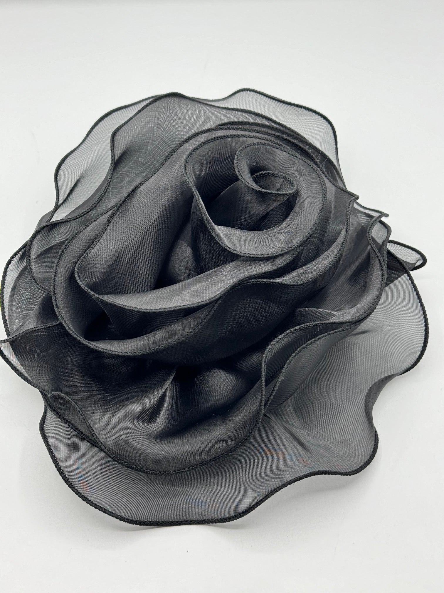 Floare Din Organza 25cm, Negru