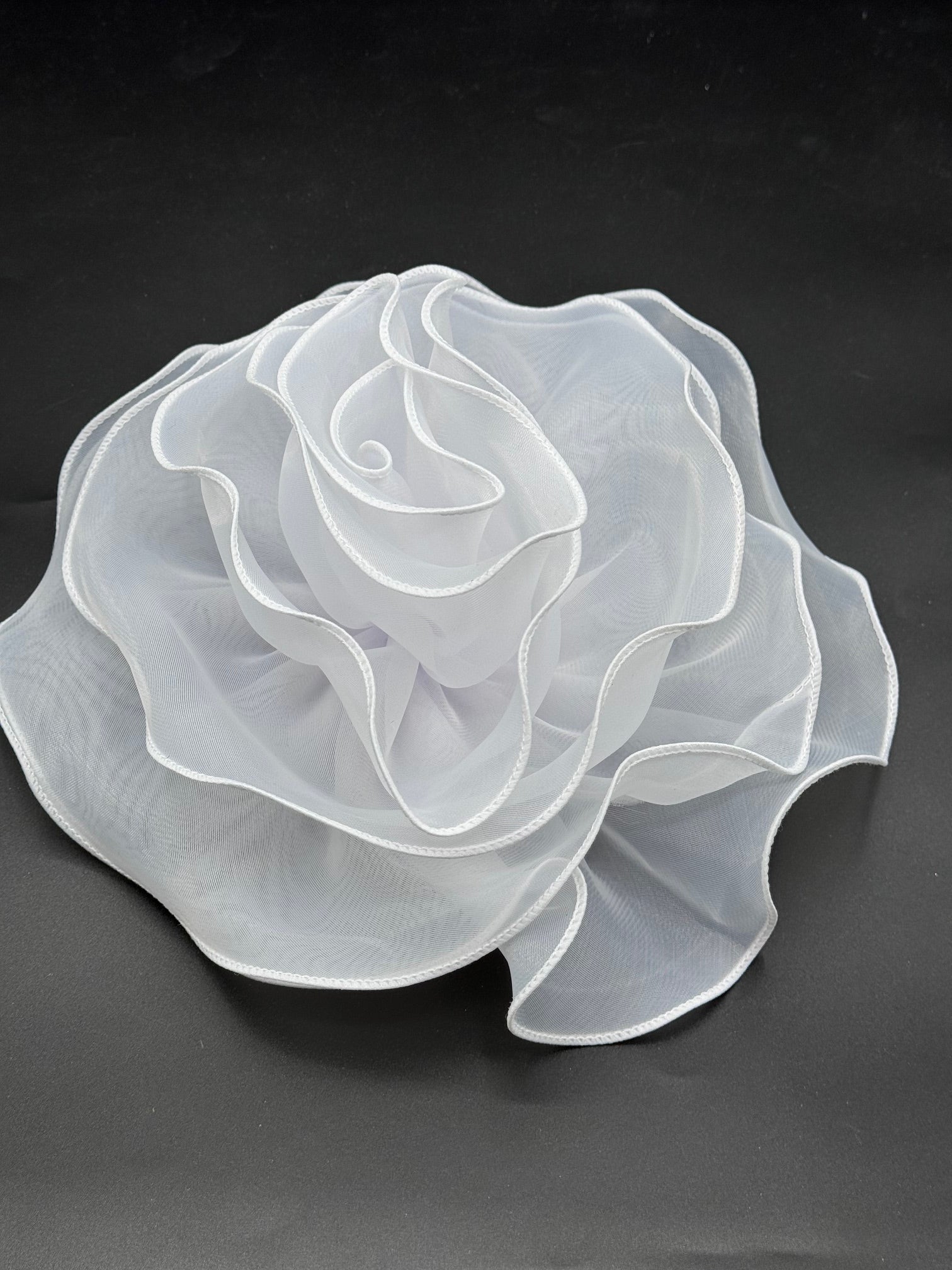 Floare Din Organza 25cm, Alb