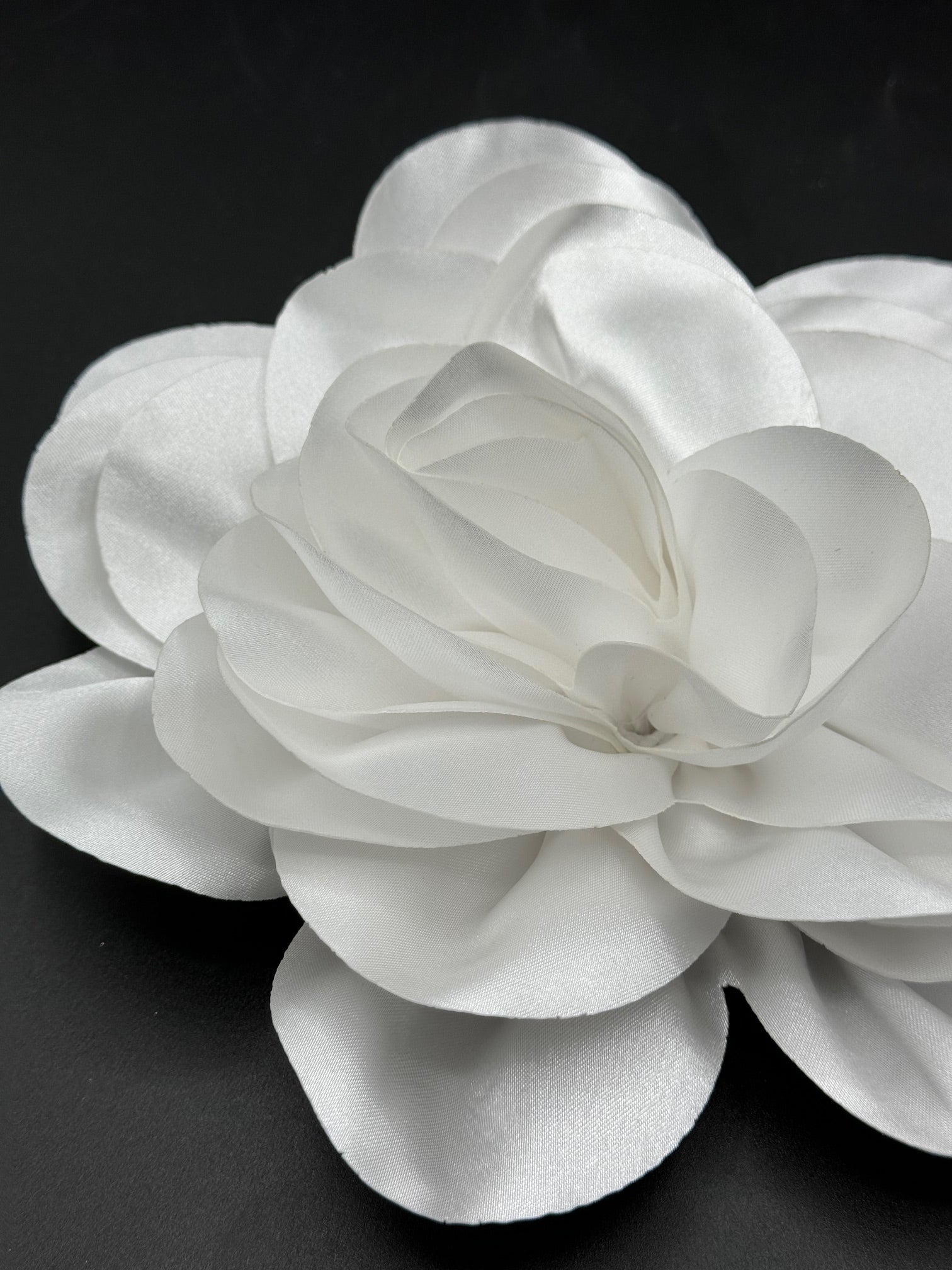 Flori Din Saten 20cm, Alb