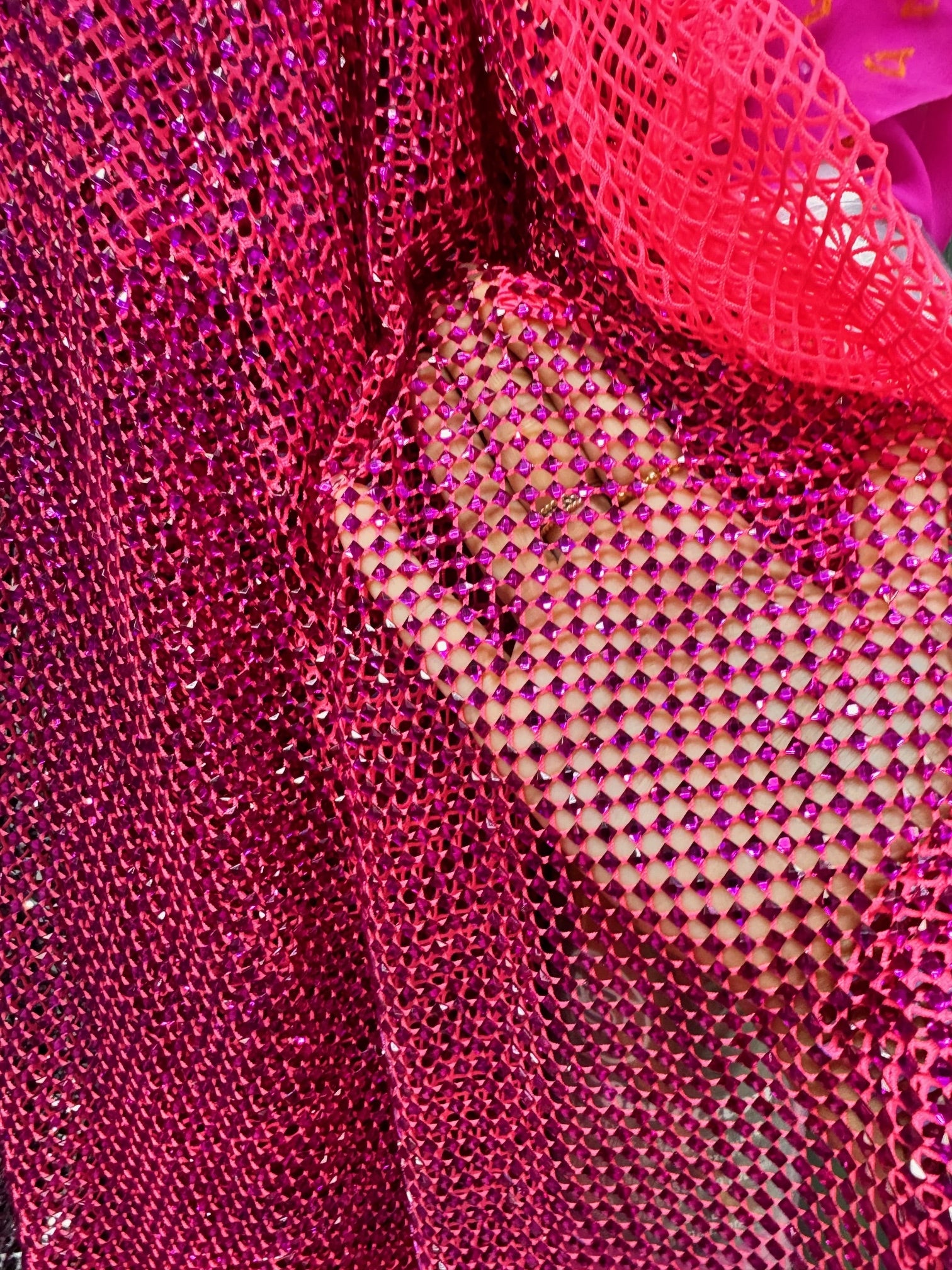 Plasa Elastica Cu Pietre De Sticla