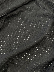 Batist Brodat, Negru