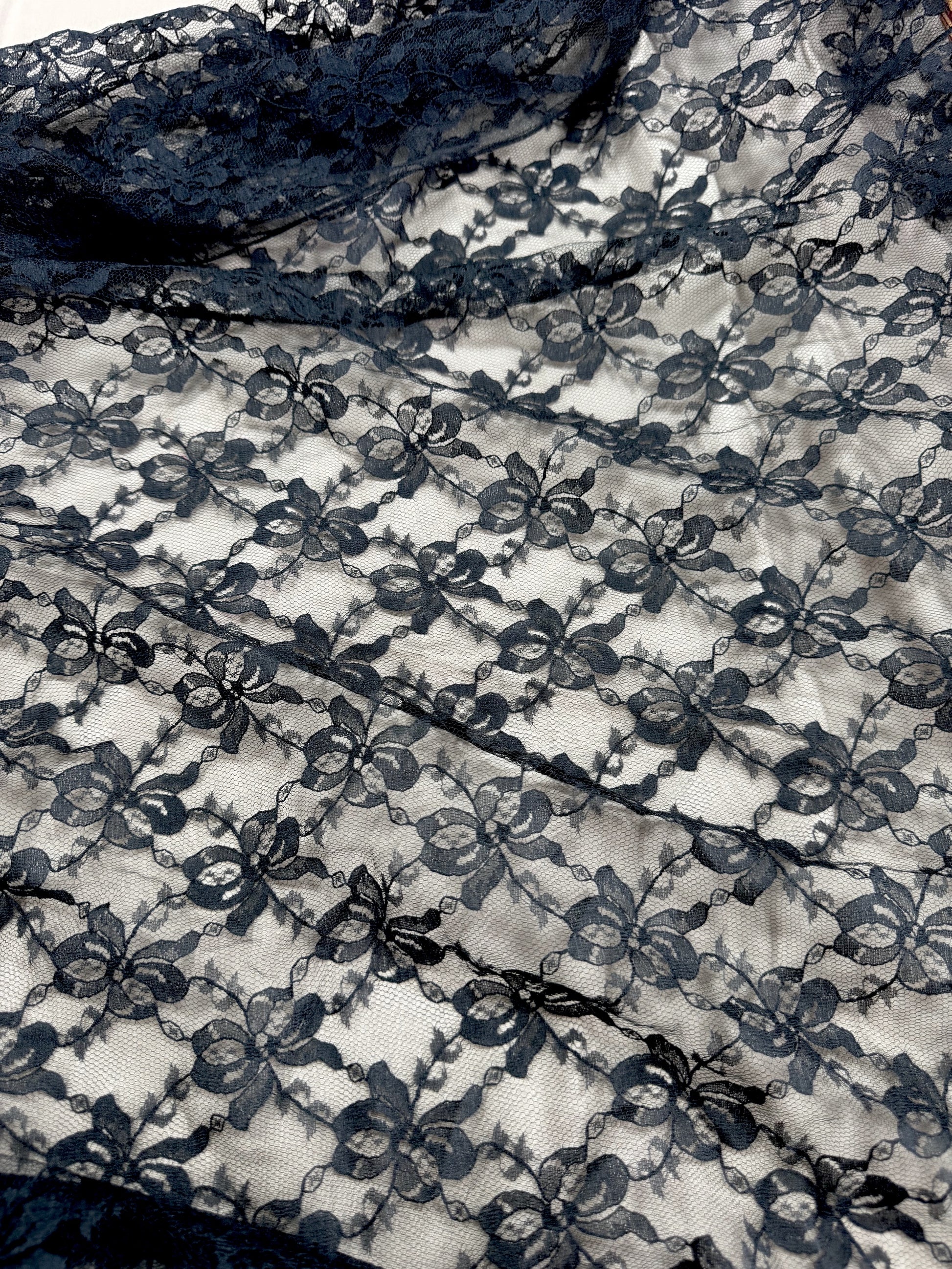 Dantela Neagra