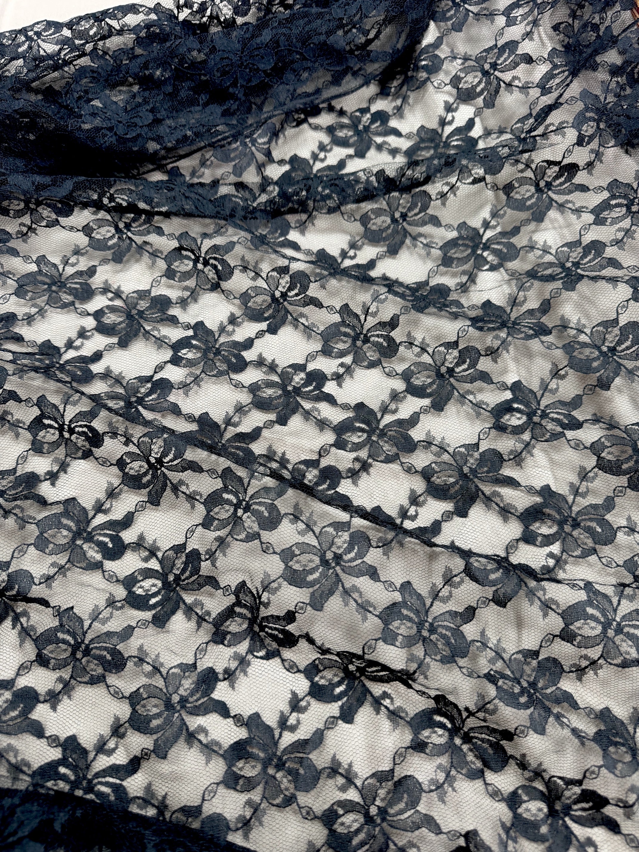 Dantela Neagra