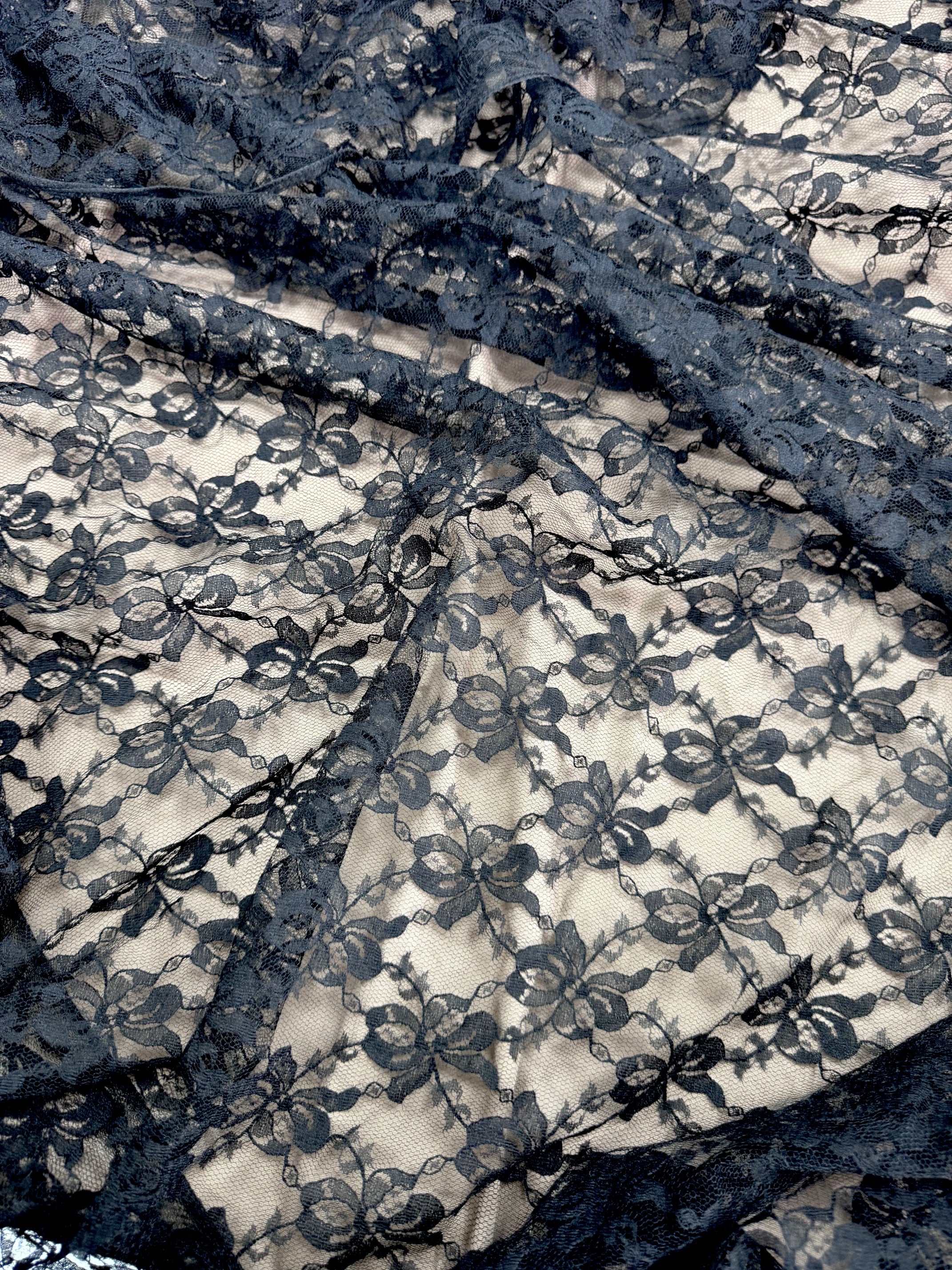 Dantela Neagra