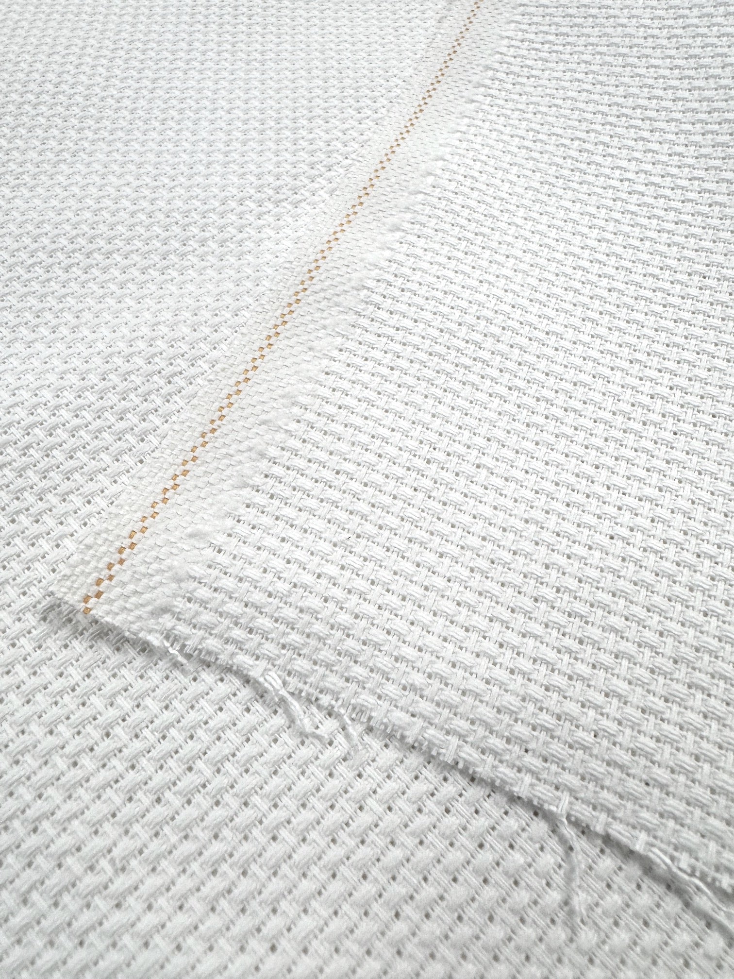 Etamina De Bumbac. Latime, 140mx50cm, Alb (42/ochiuri la 10cm), 206 gr/mp