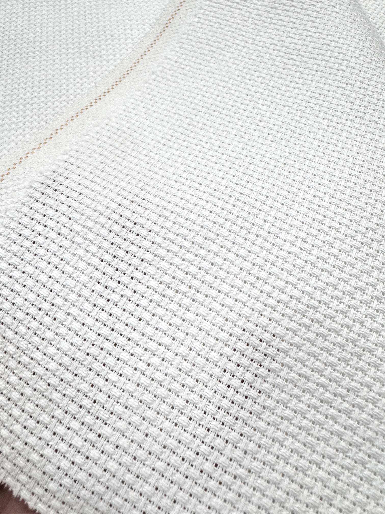Etamina De Bumbac. Latime, 140mx50cm, Alb (42/ochiuri la 10cm), 206 gr/mp