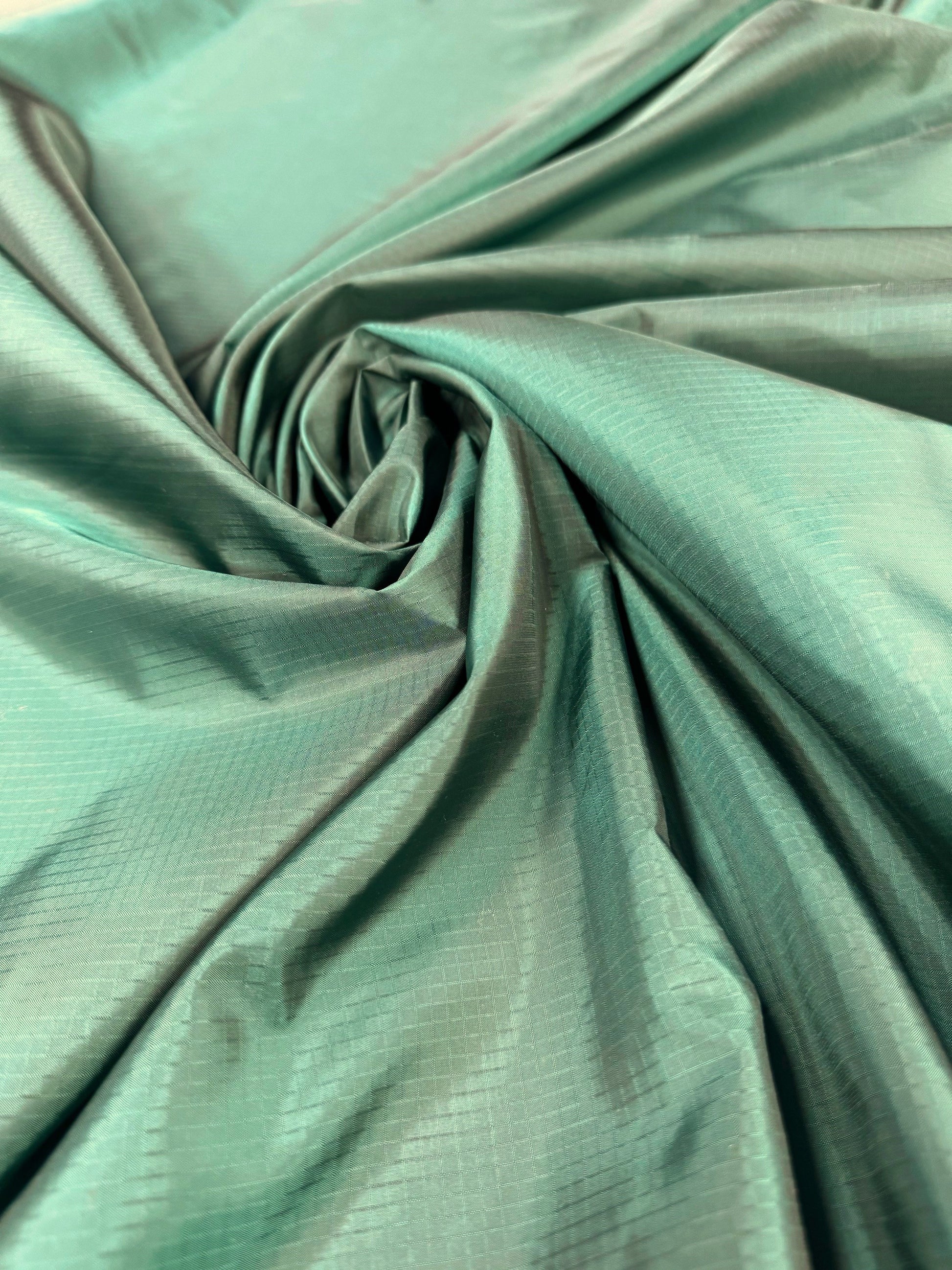 Fas Subtire Verde