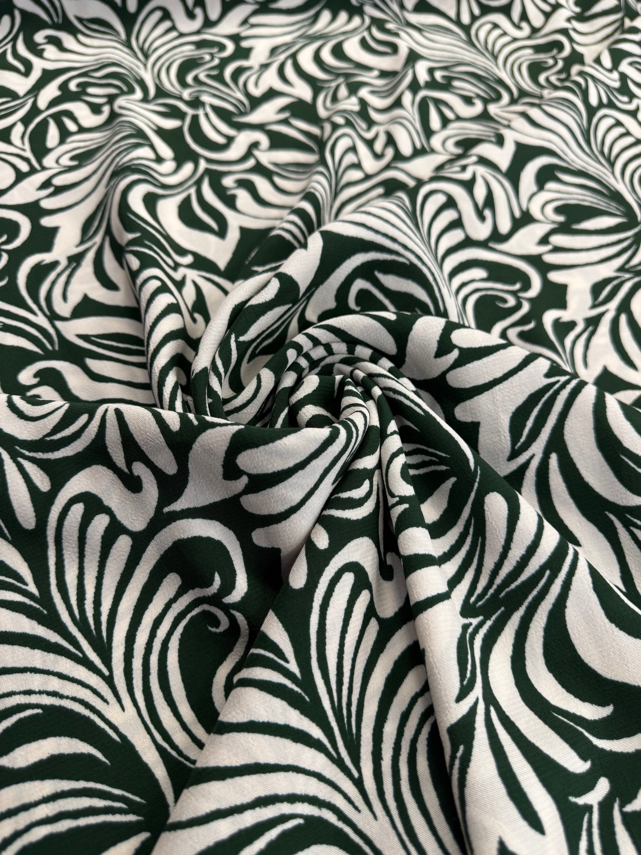 Crep De Vascoza Imprimata, Crem Cu Verde inchis