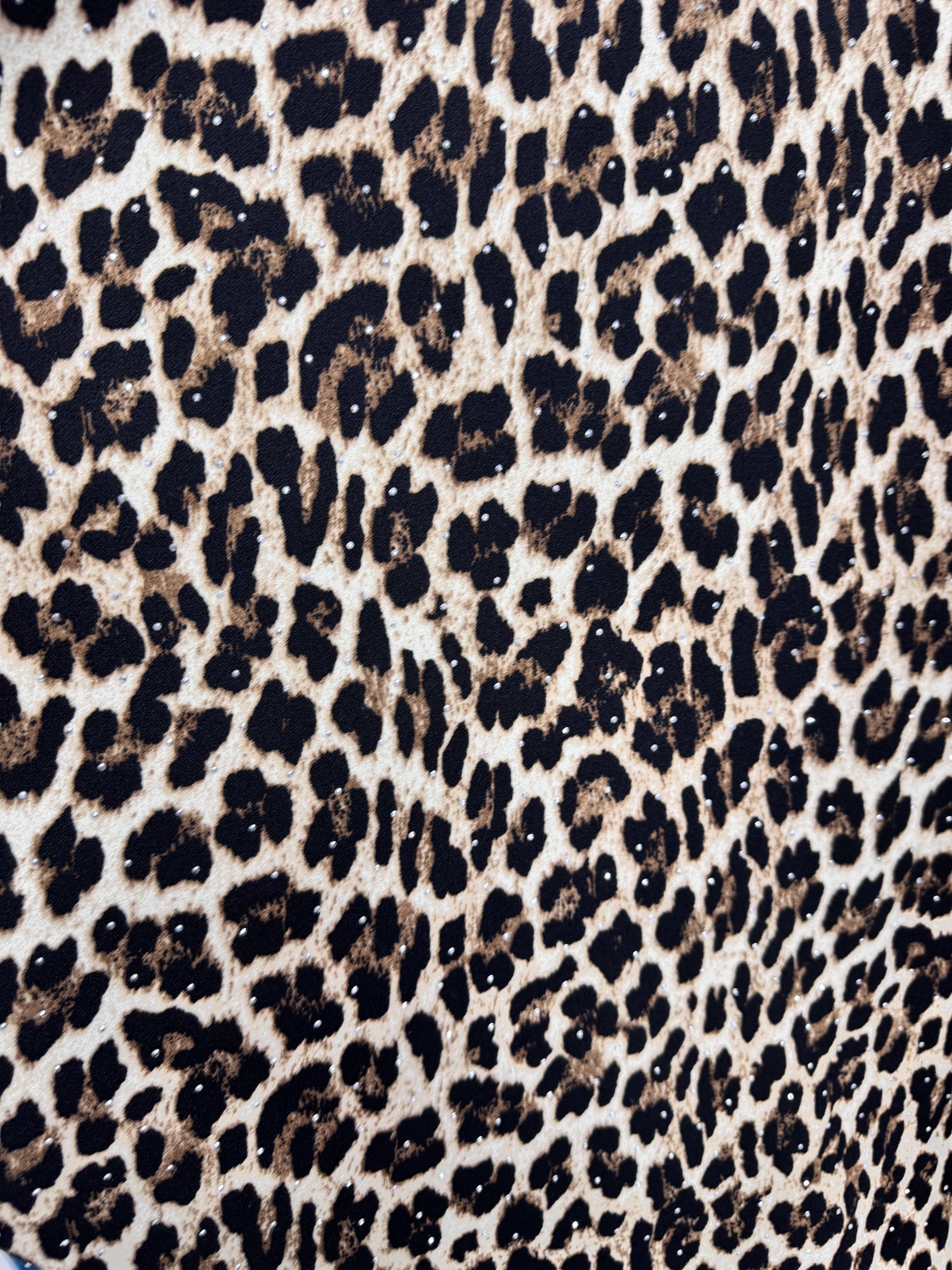Crep Animal Print Cu Stras