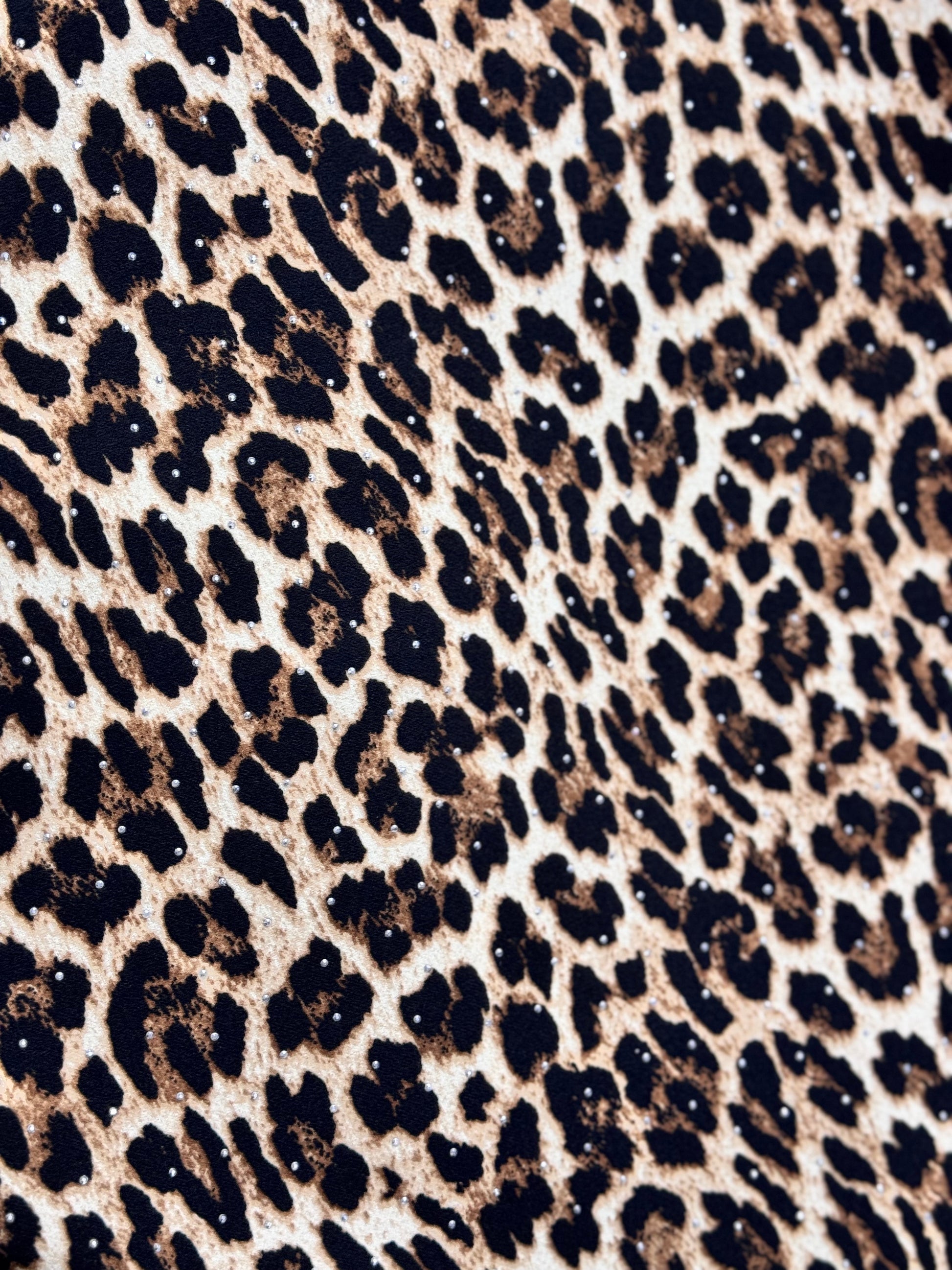 Crep Animal Print Cu Stras