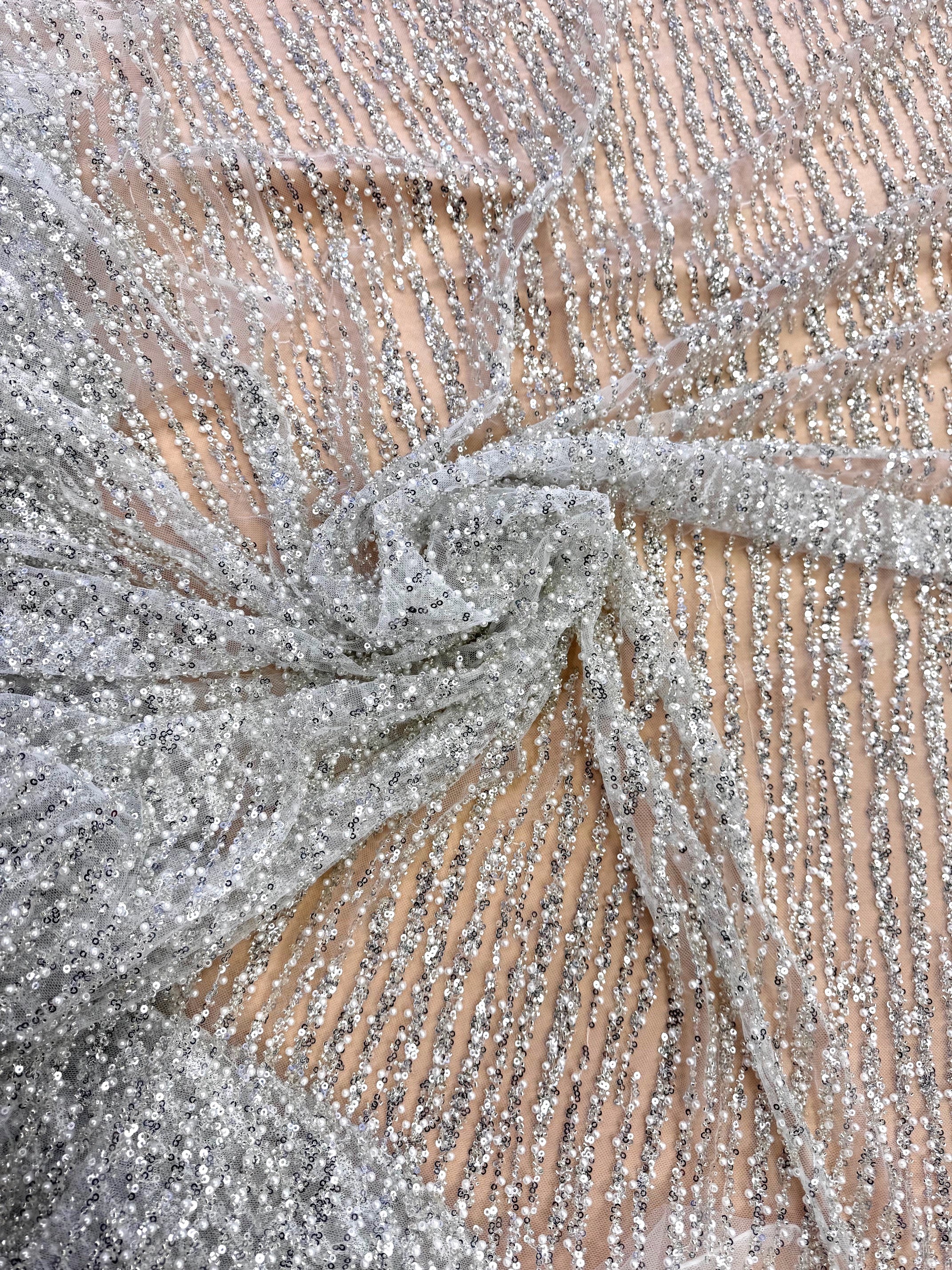 Broderie Pe Tull Cu Margele