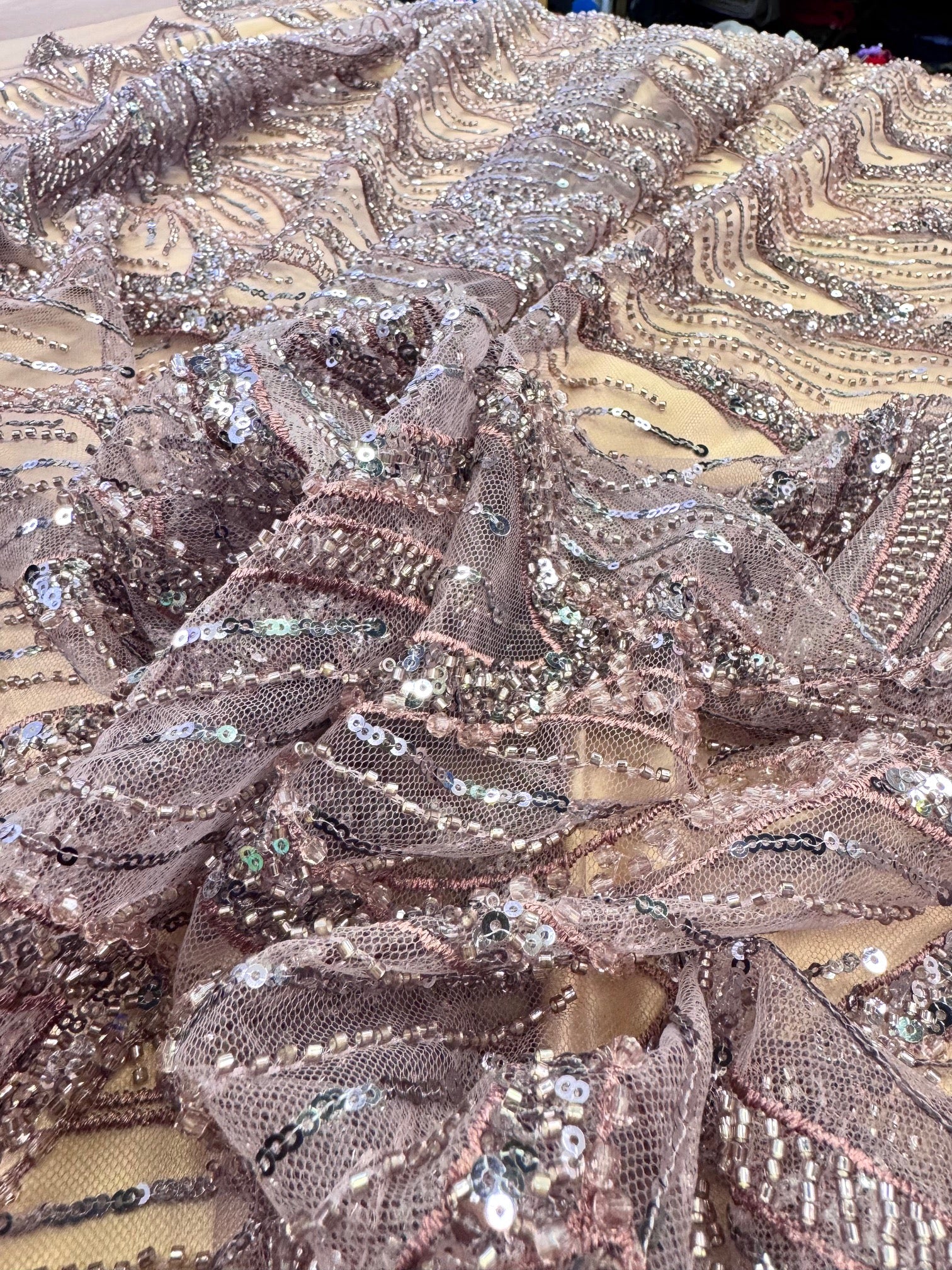 Broderie Pe Tull Cu Margele, Roz Prafuit