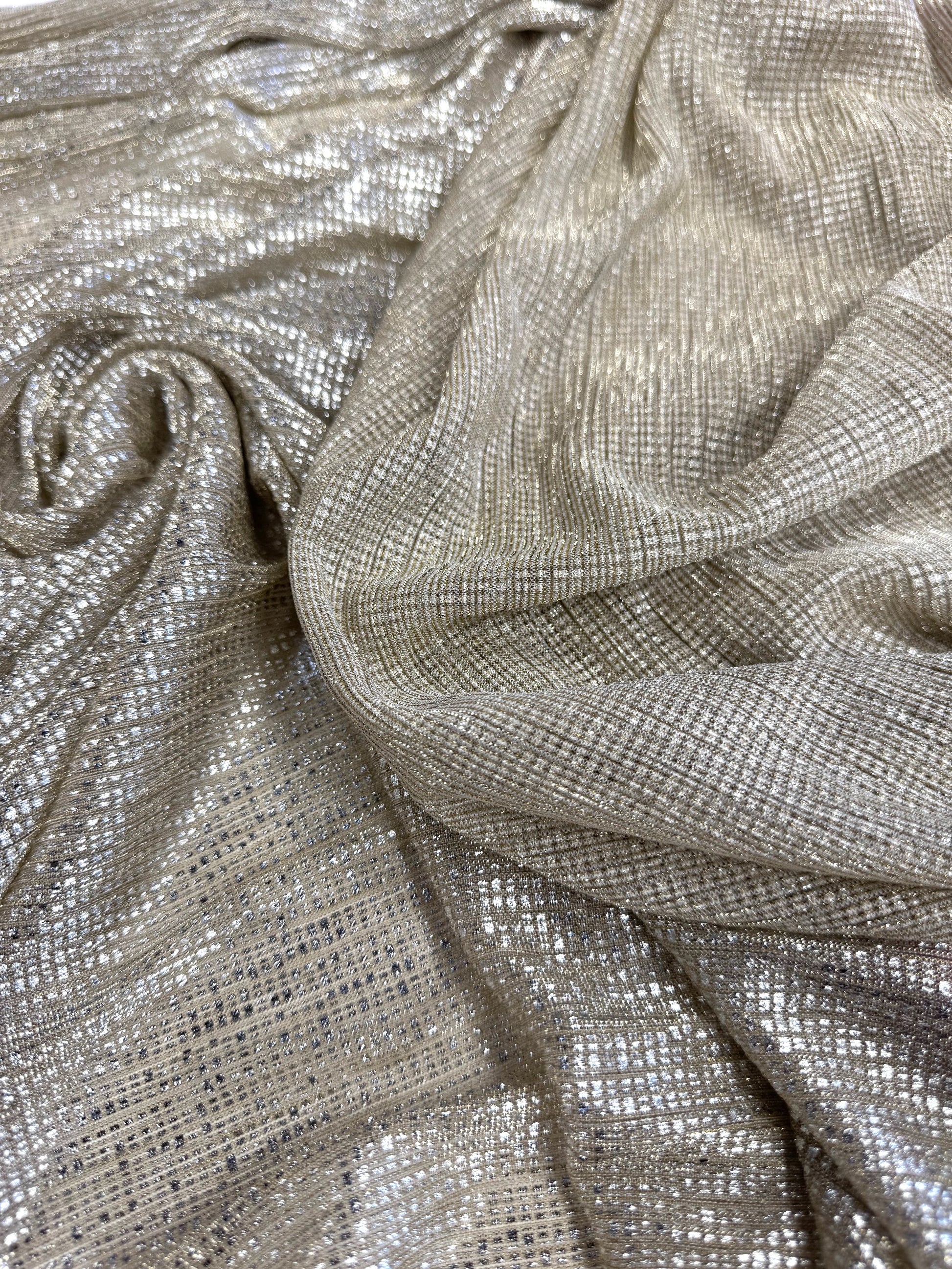 Lurex Usor Transparent Bej Cu Pelicula Argintie