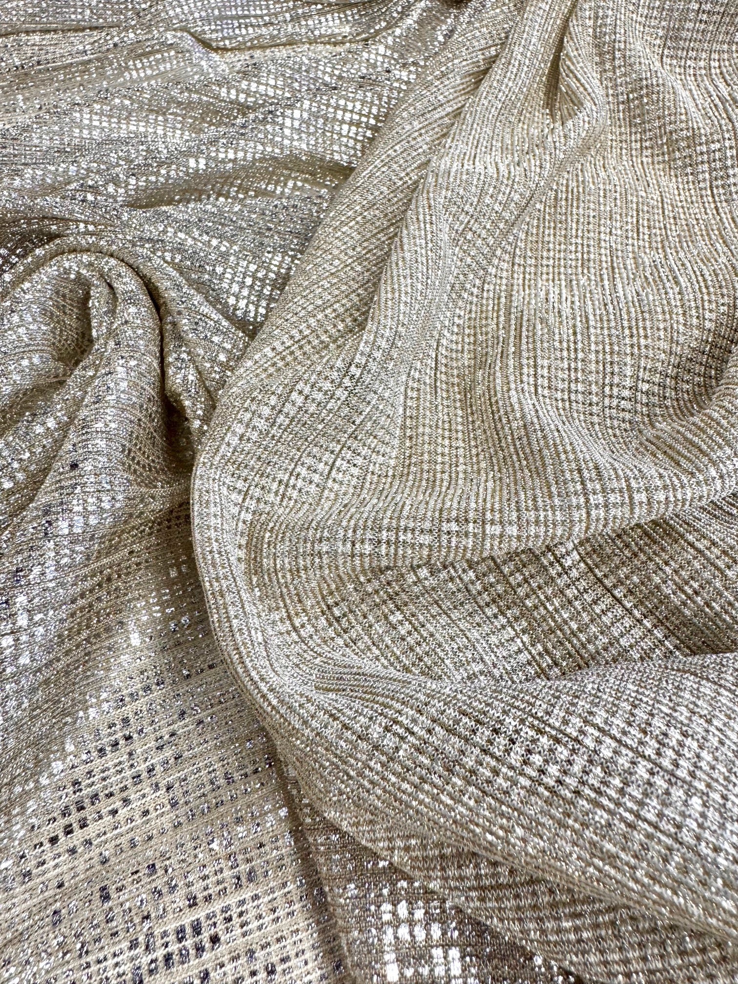 Lurex Usor Transparent Bej Cu Pelicula Argintie