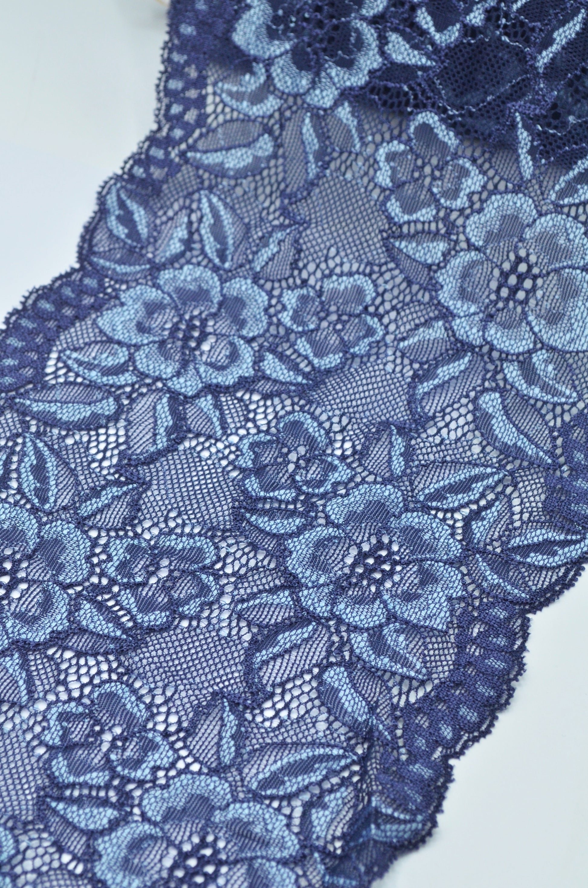 Dantela Elastica Mov Indigo 17cm