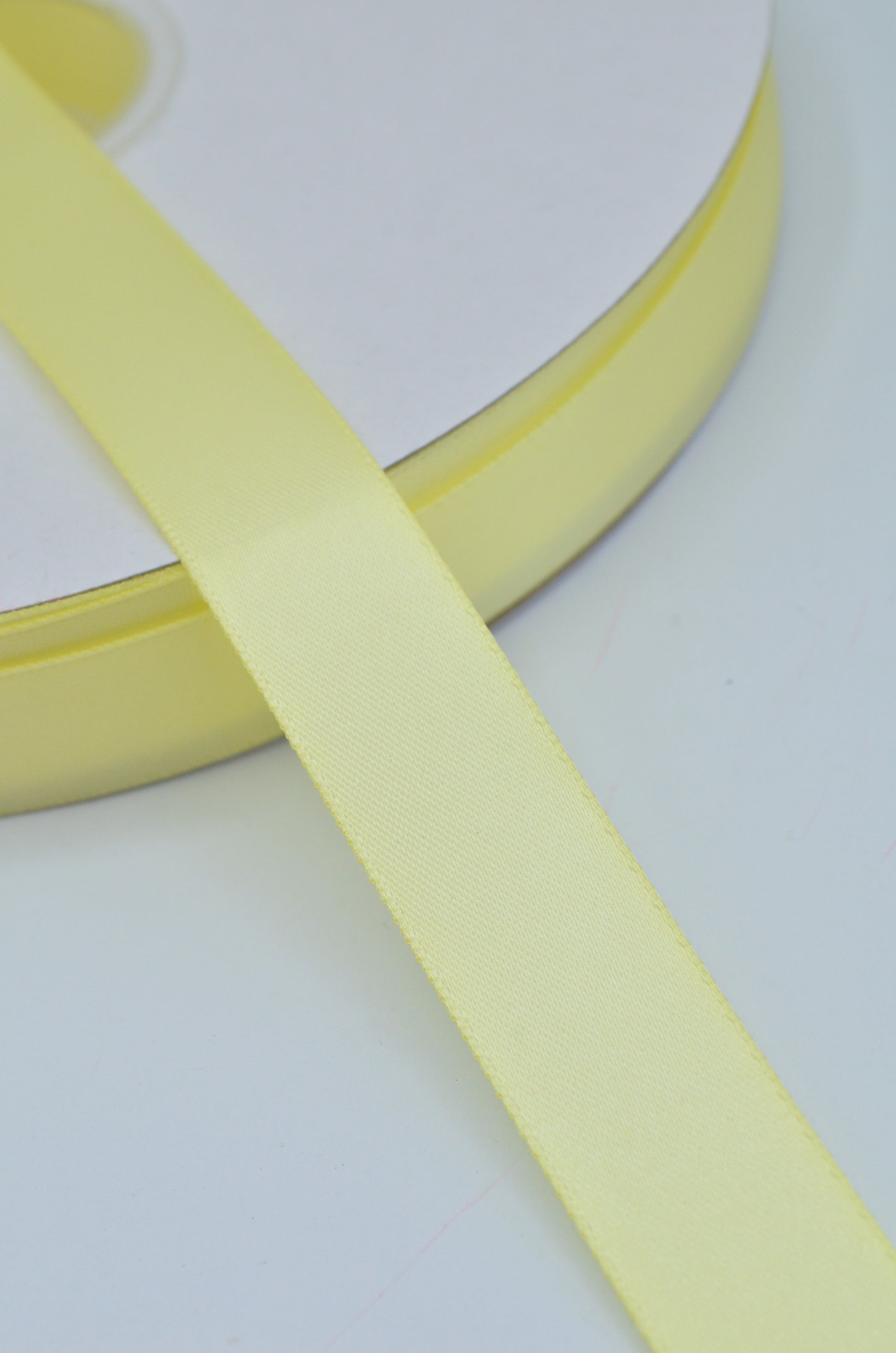 Panglica Dublu Satinata 20mm, Galben Pai