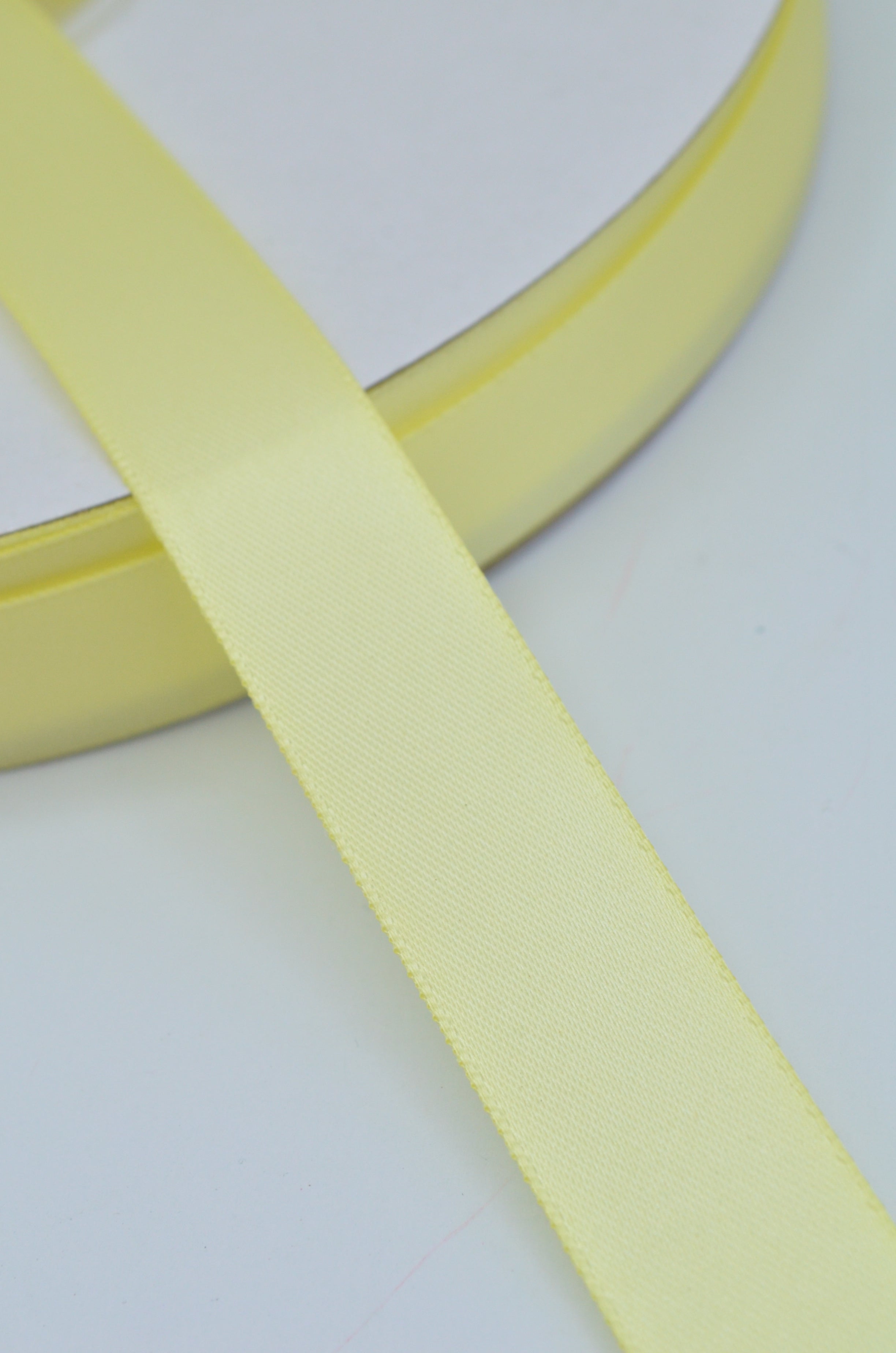 Panglica Dublu Satinata 20mm, Galben Pai