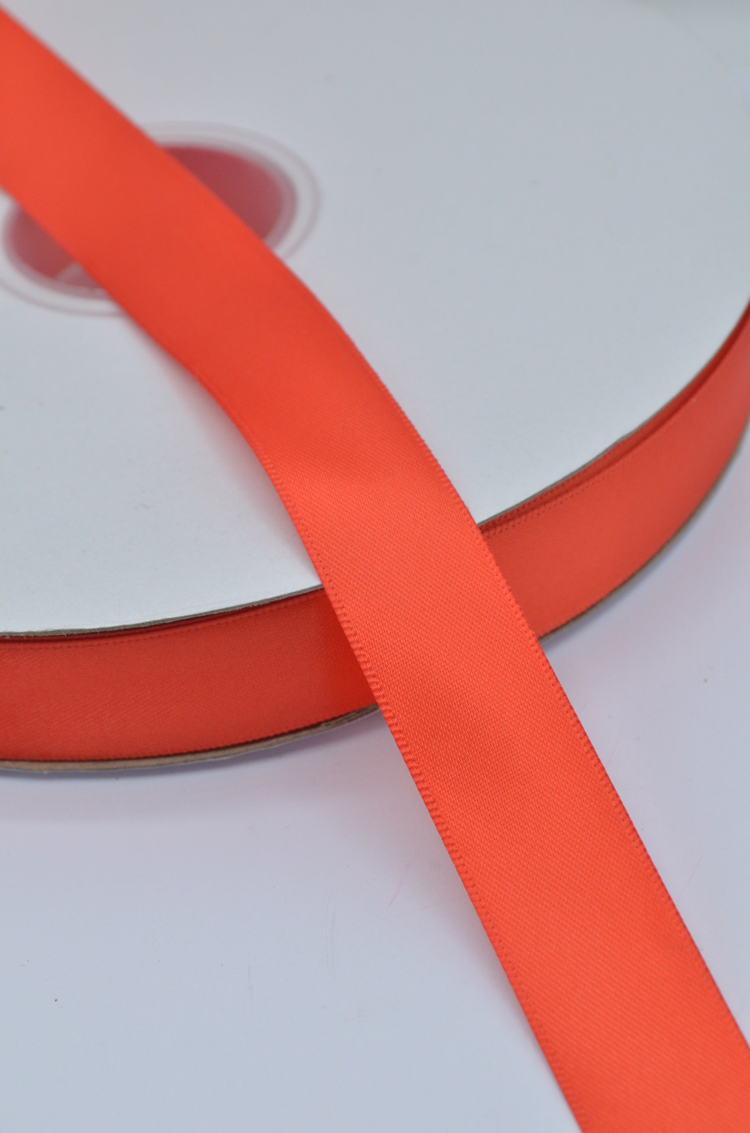 Panglica Dublu Satinata 20mm, Rosu
