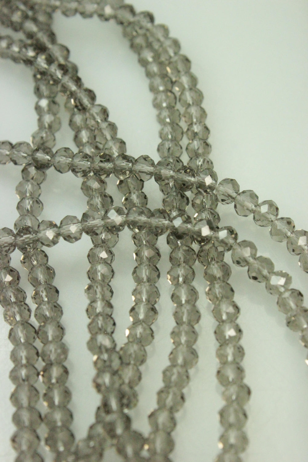 Cristale Fatetate, 4mm, (12gr/Sirag), Grej