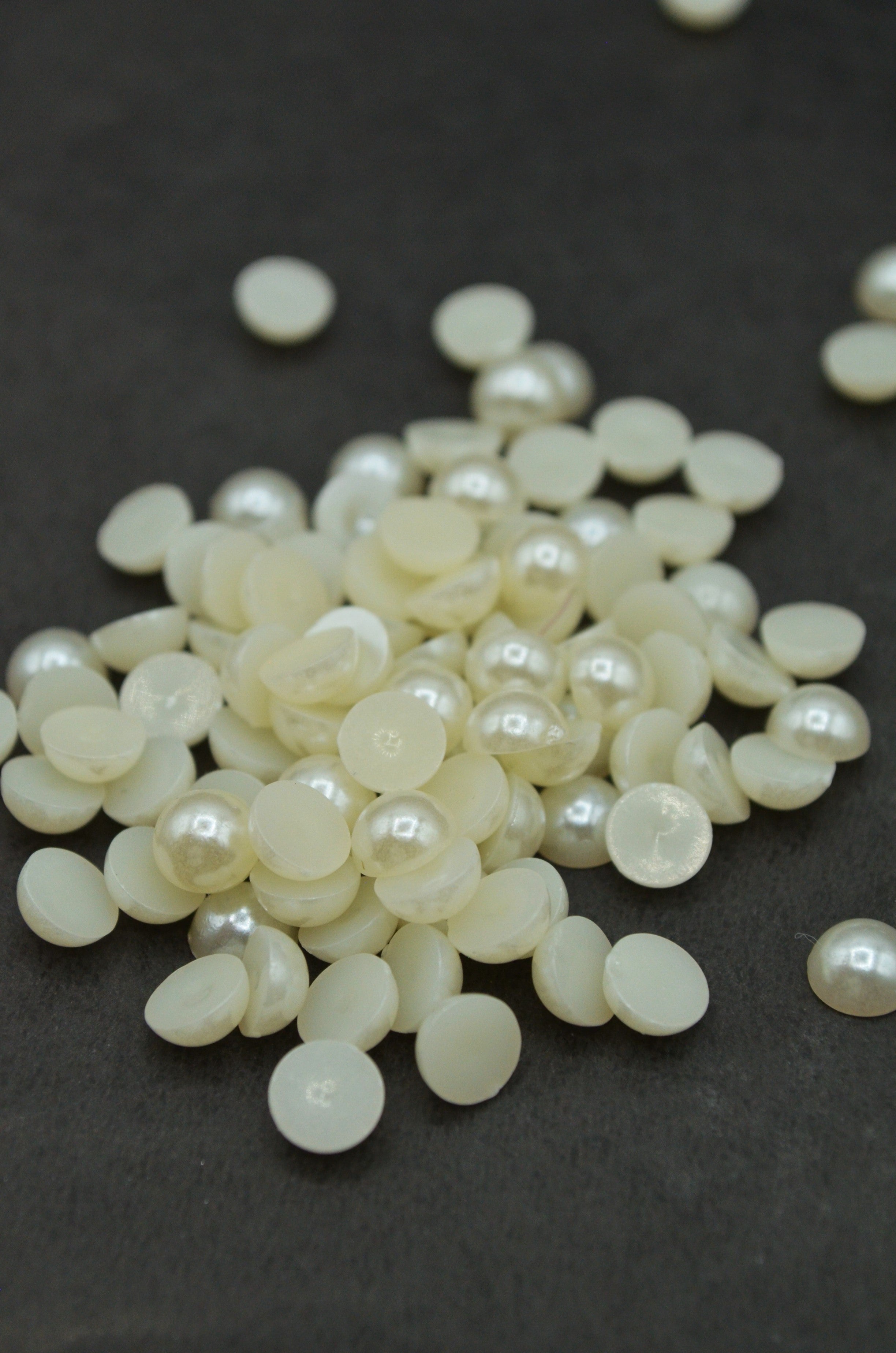 Perle Jumatate De Sfera 6mm, 10gr, Ivoire