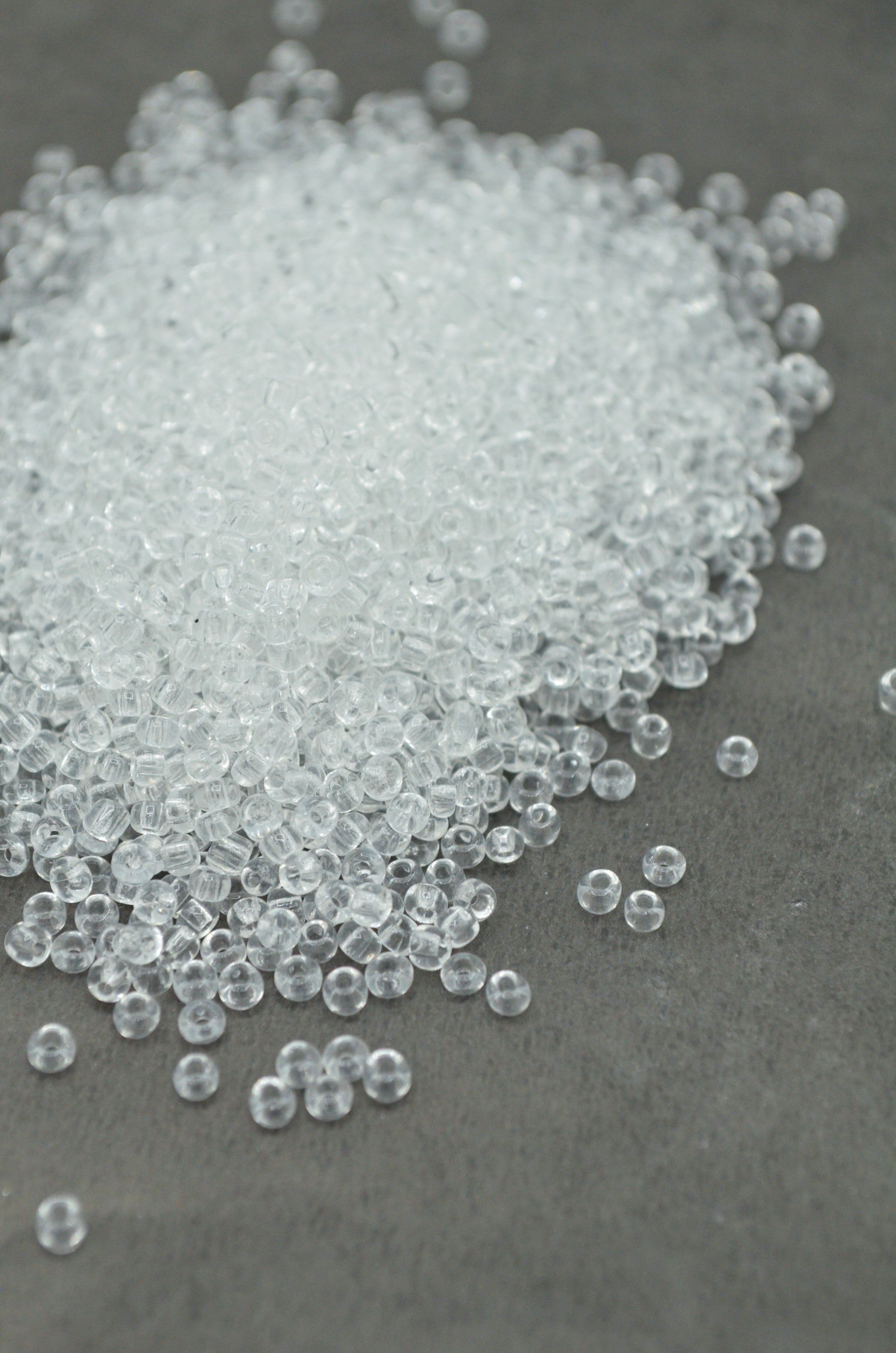 Margele 2mm, 35gr Transparente