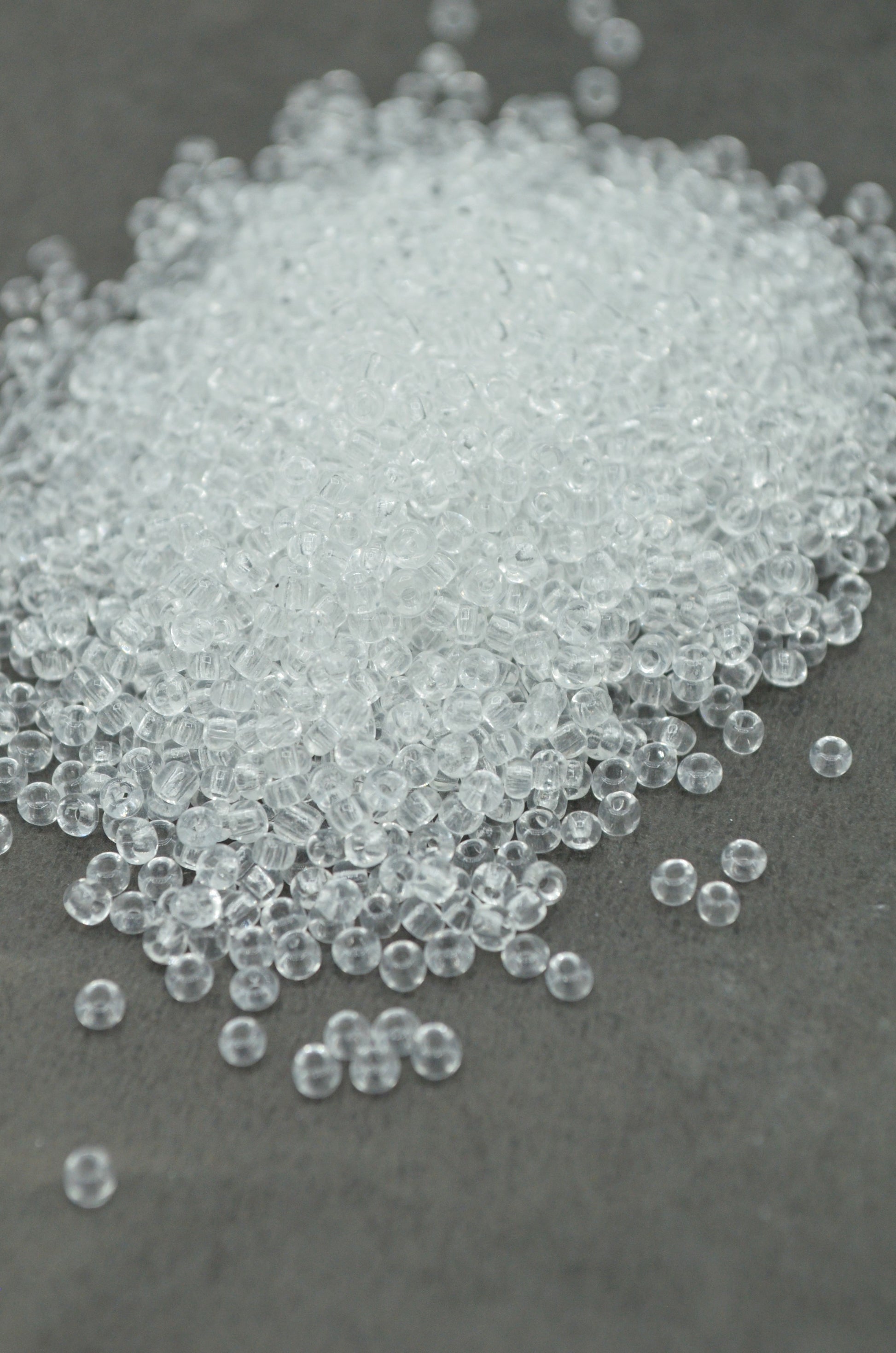 Margele 2mm, 35gr Transparente