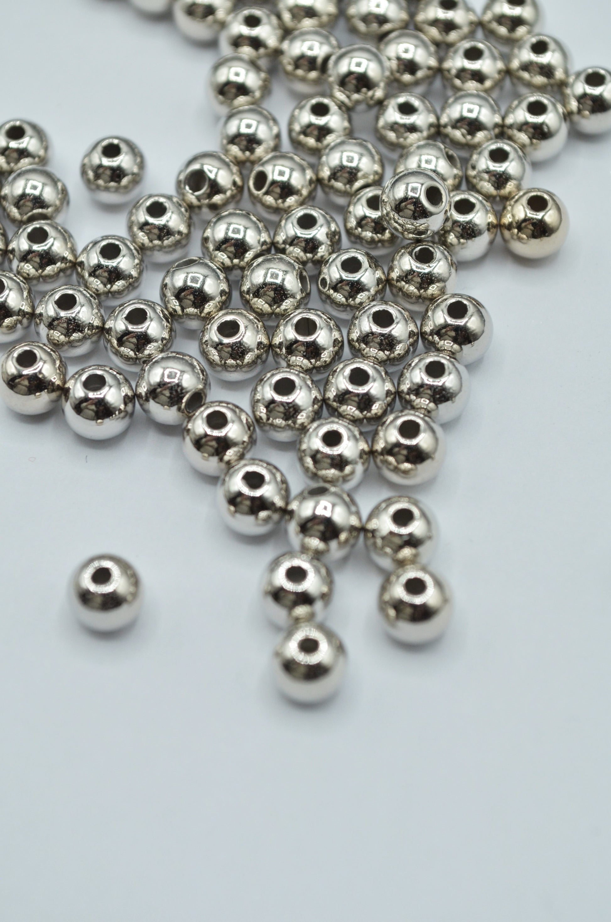Margele De Plastic 6mm, 20gr, Argintiu