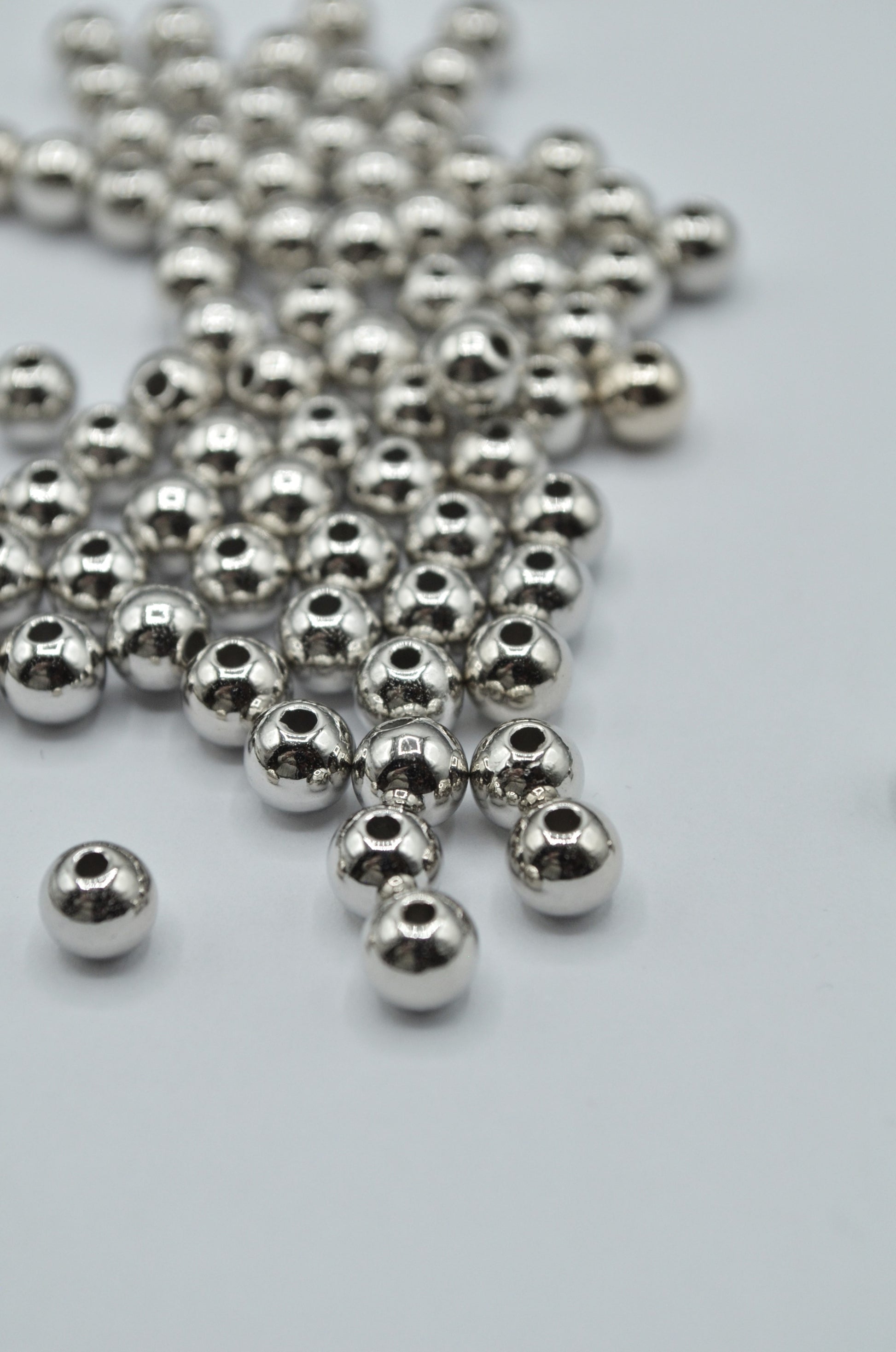 Margele De Plastic 6mm, 20gr, Argintiu