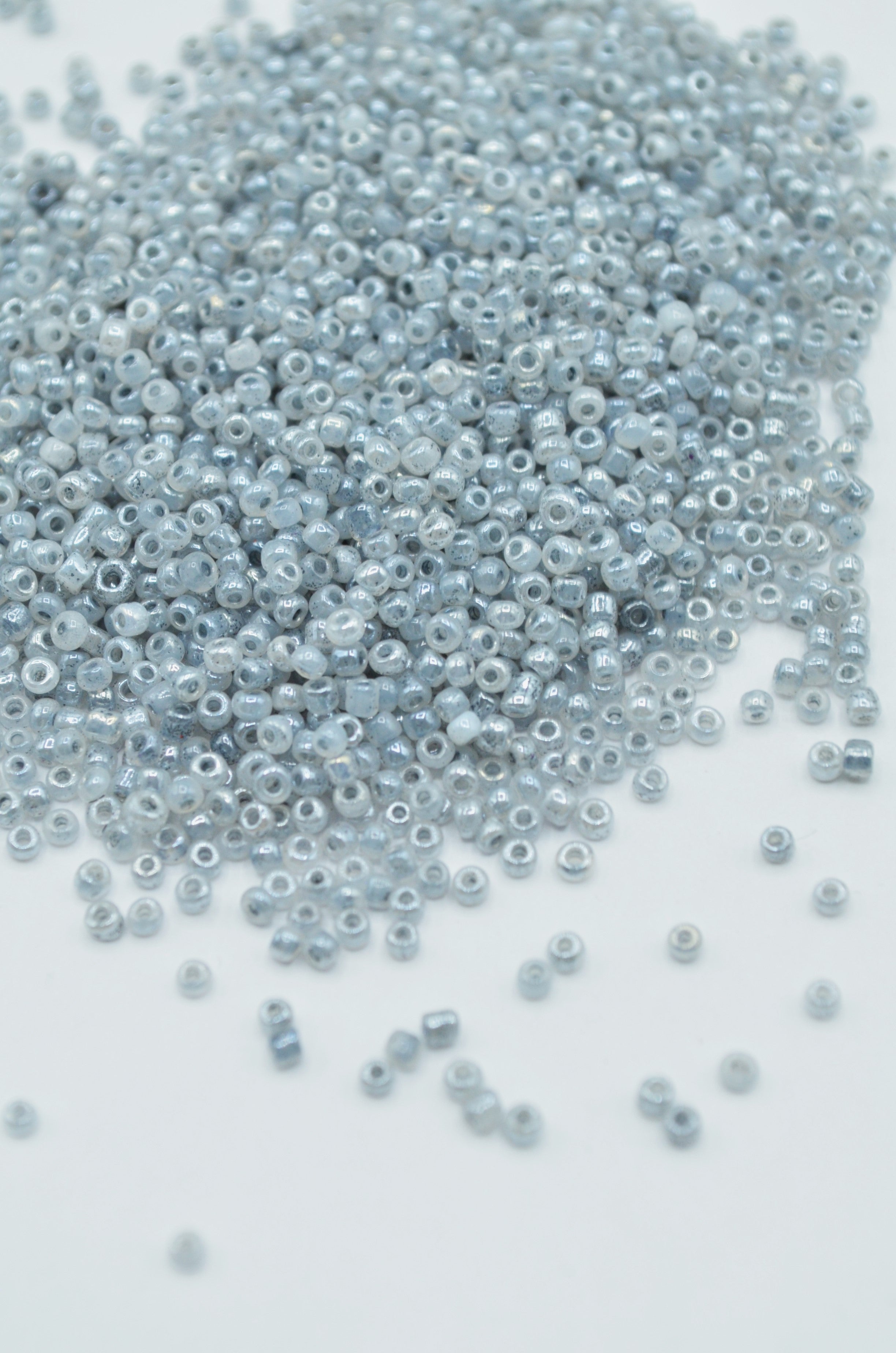 Margele 2mm, 35gr Gri Deschis