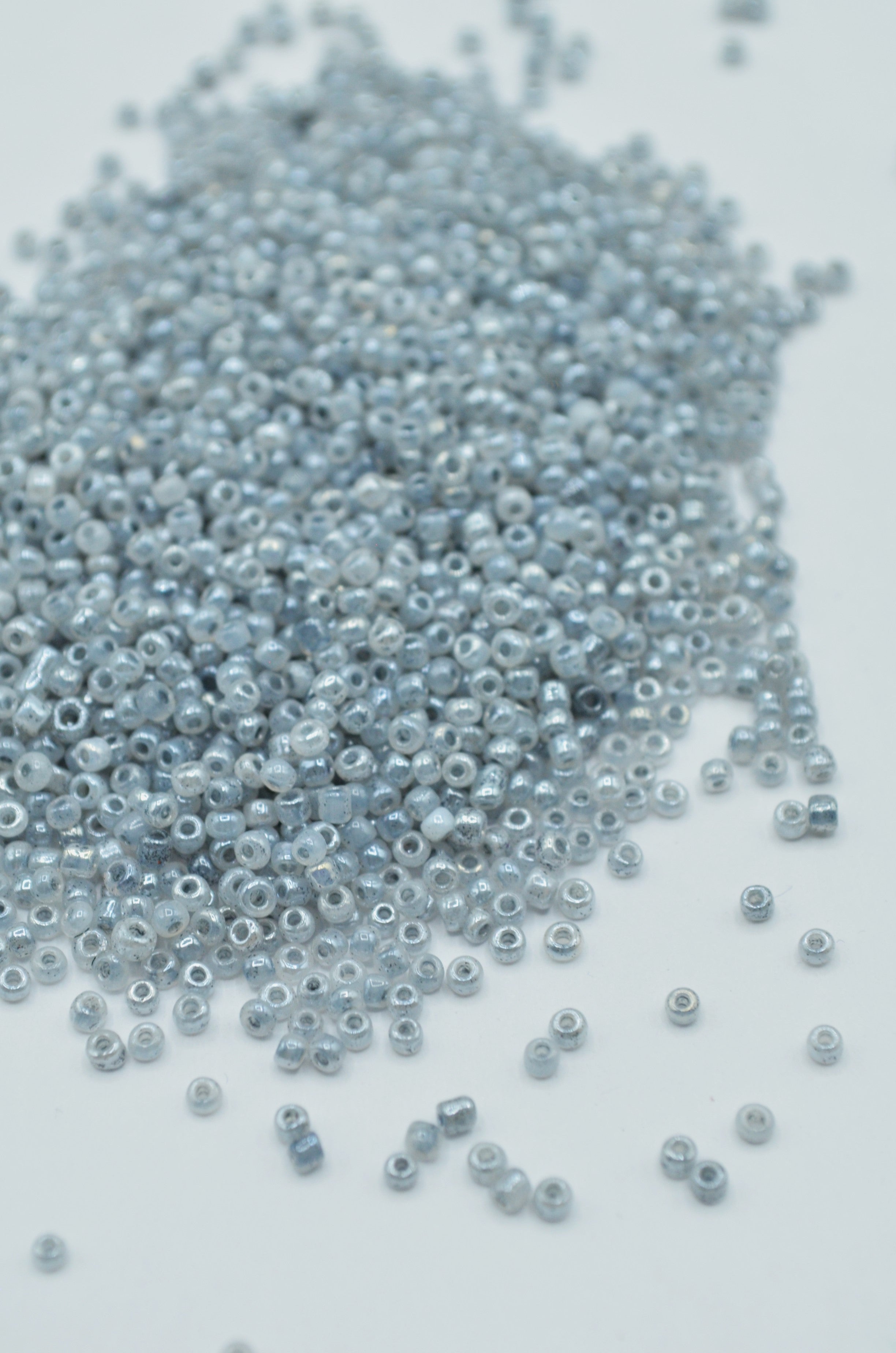 Margele 2mm, 35gr Gri Deschis