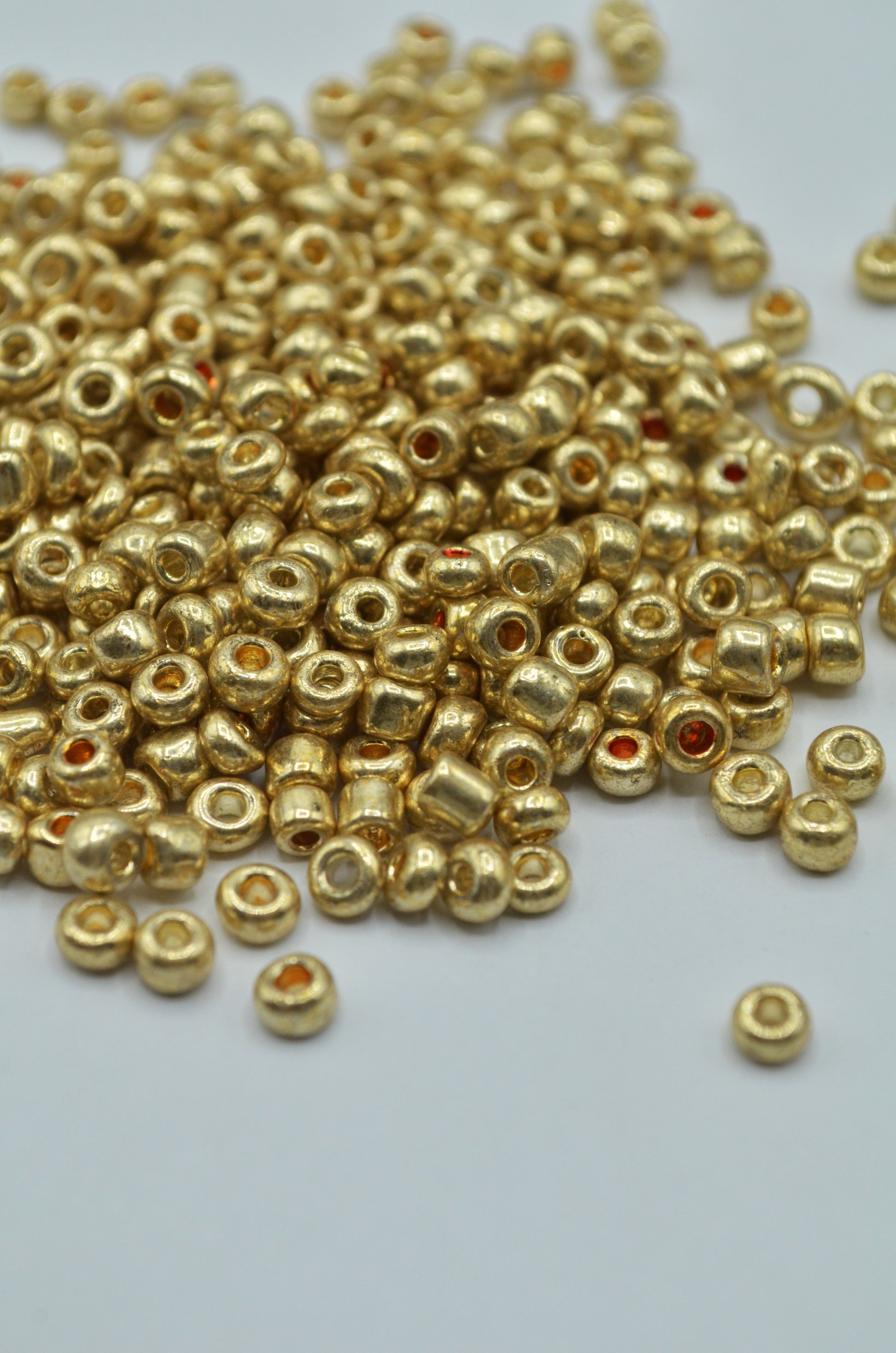 Margele 4mm, 35gr Auriu