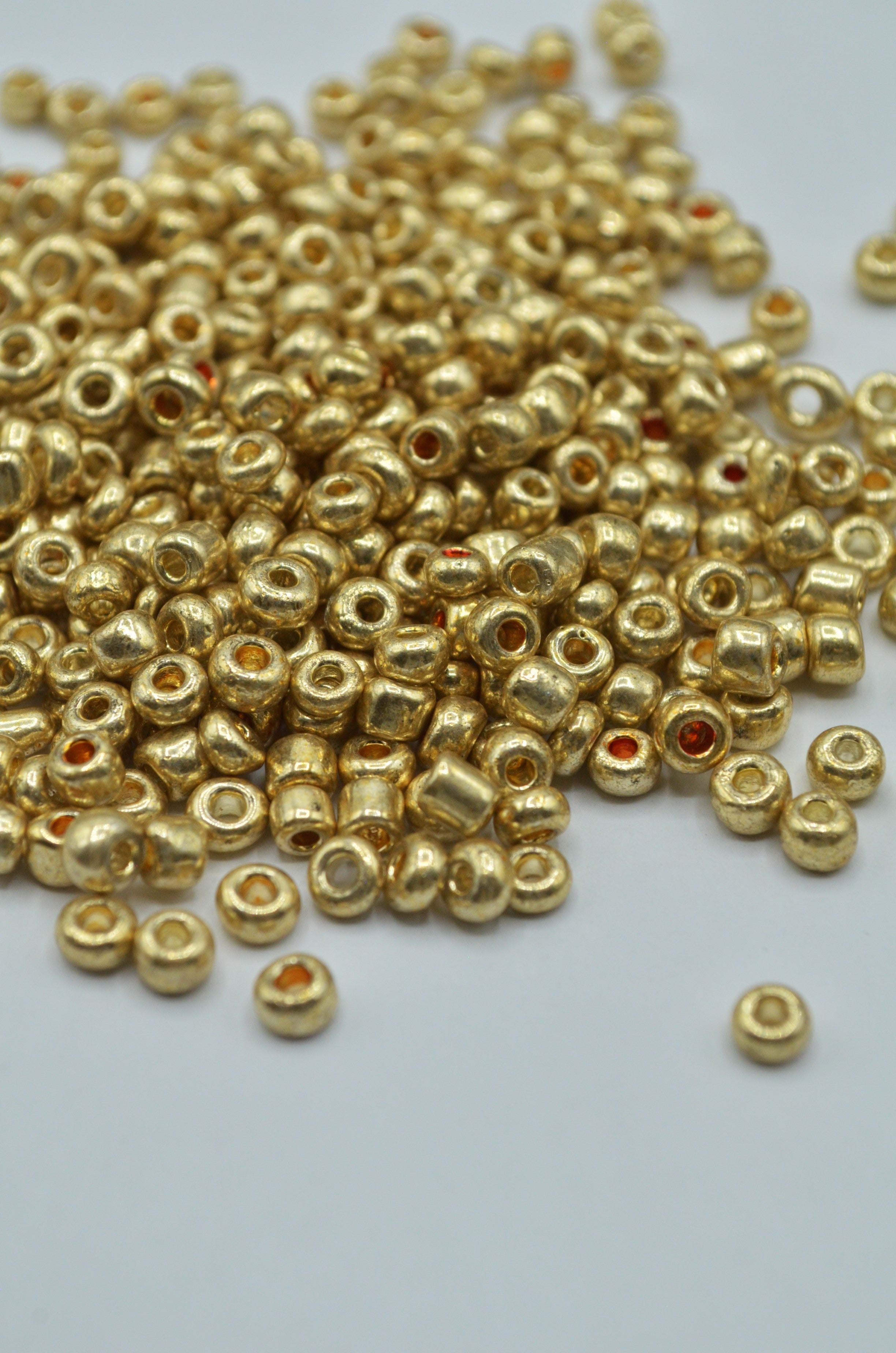 Margele 4mm, 35gr Auriu