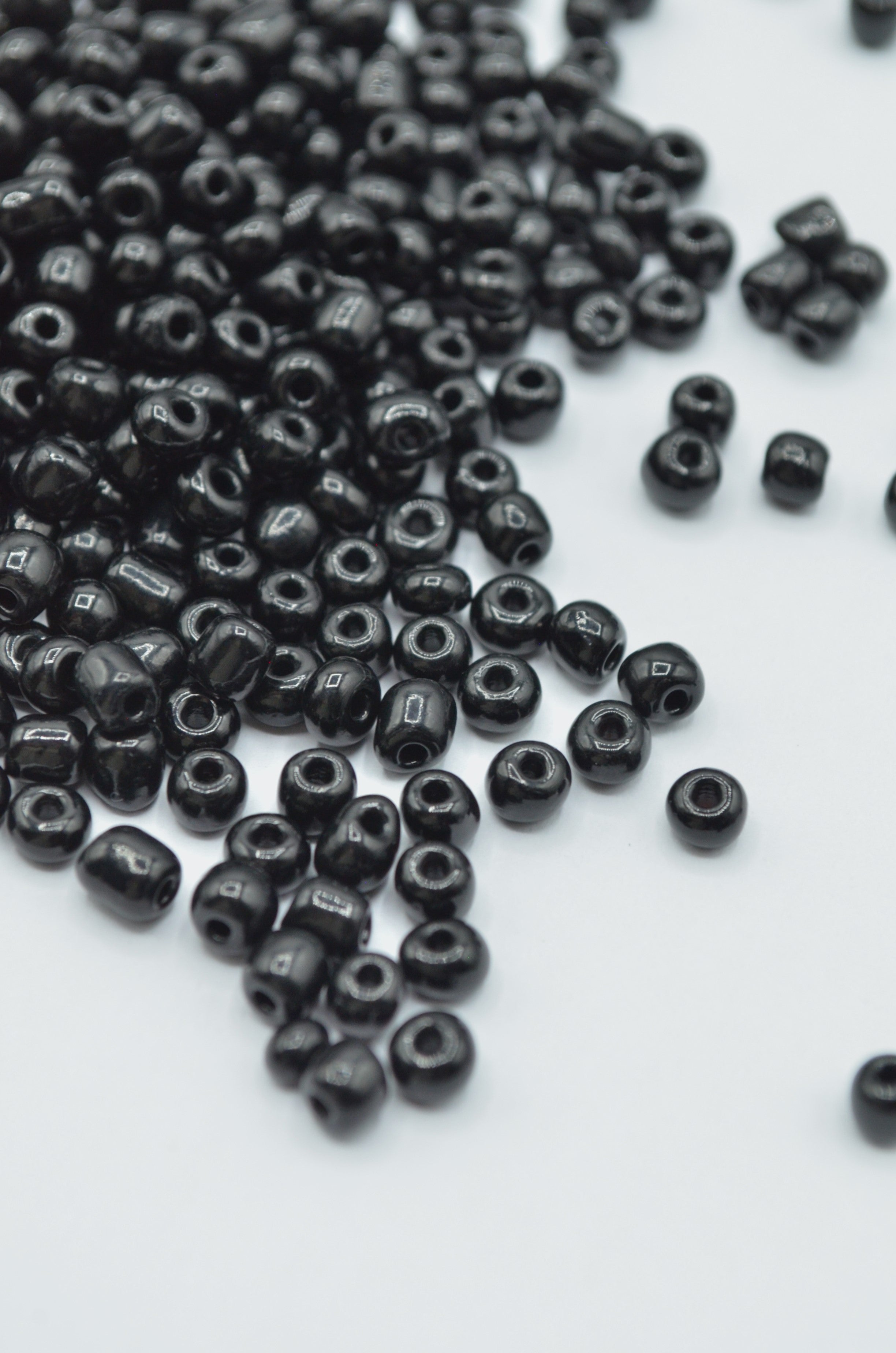 Margele 4mm, 35gr Negru