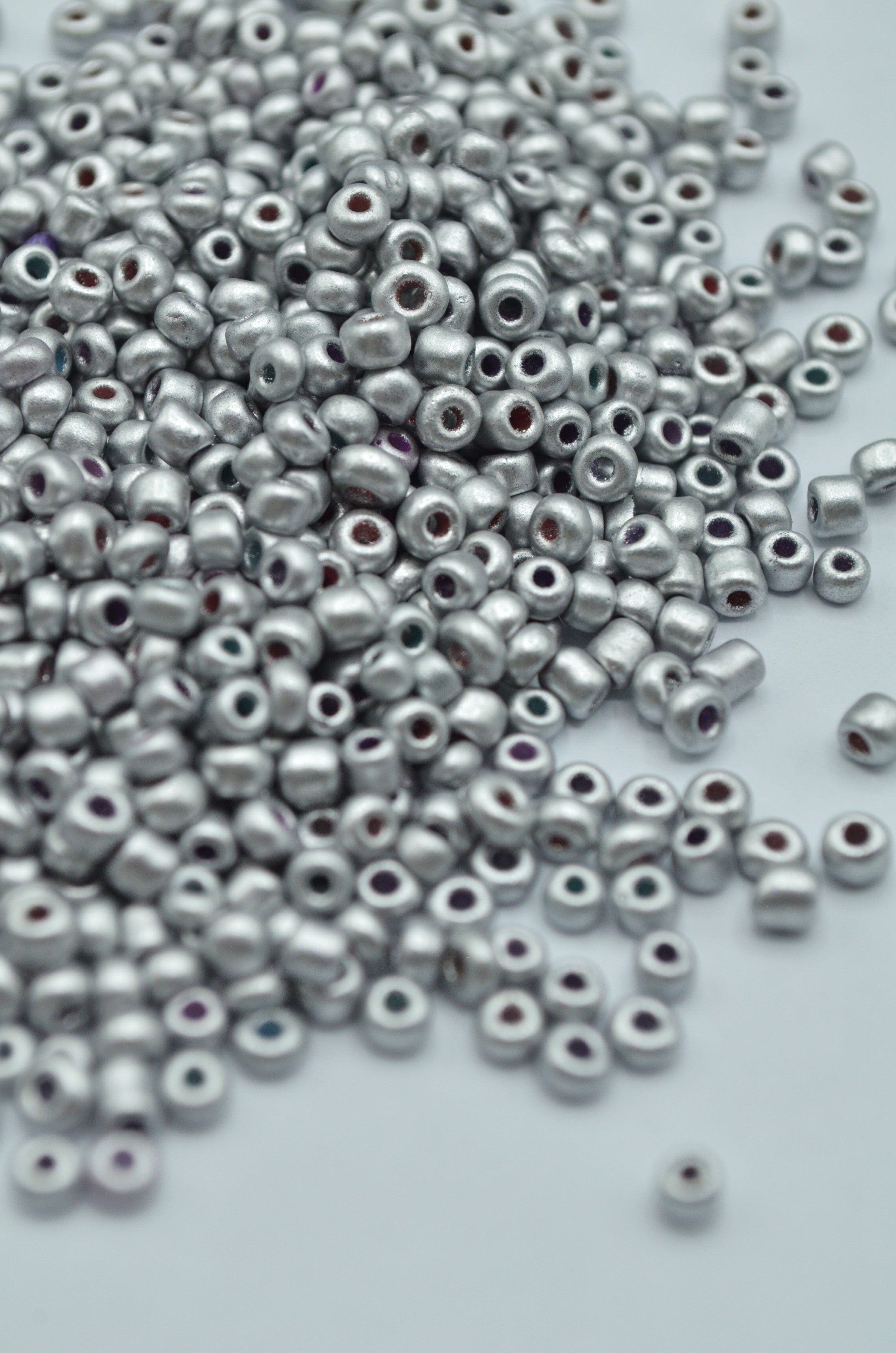 Margele 3mm, 35gr Argintiu Mat