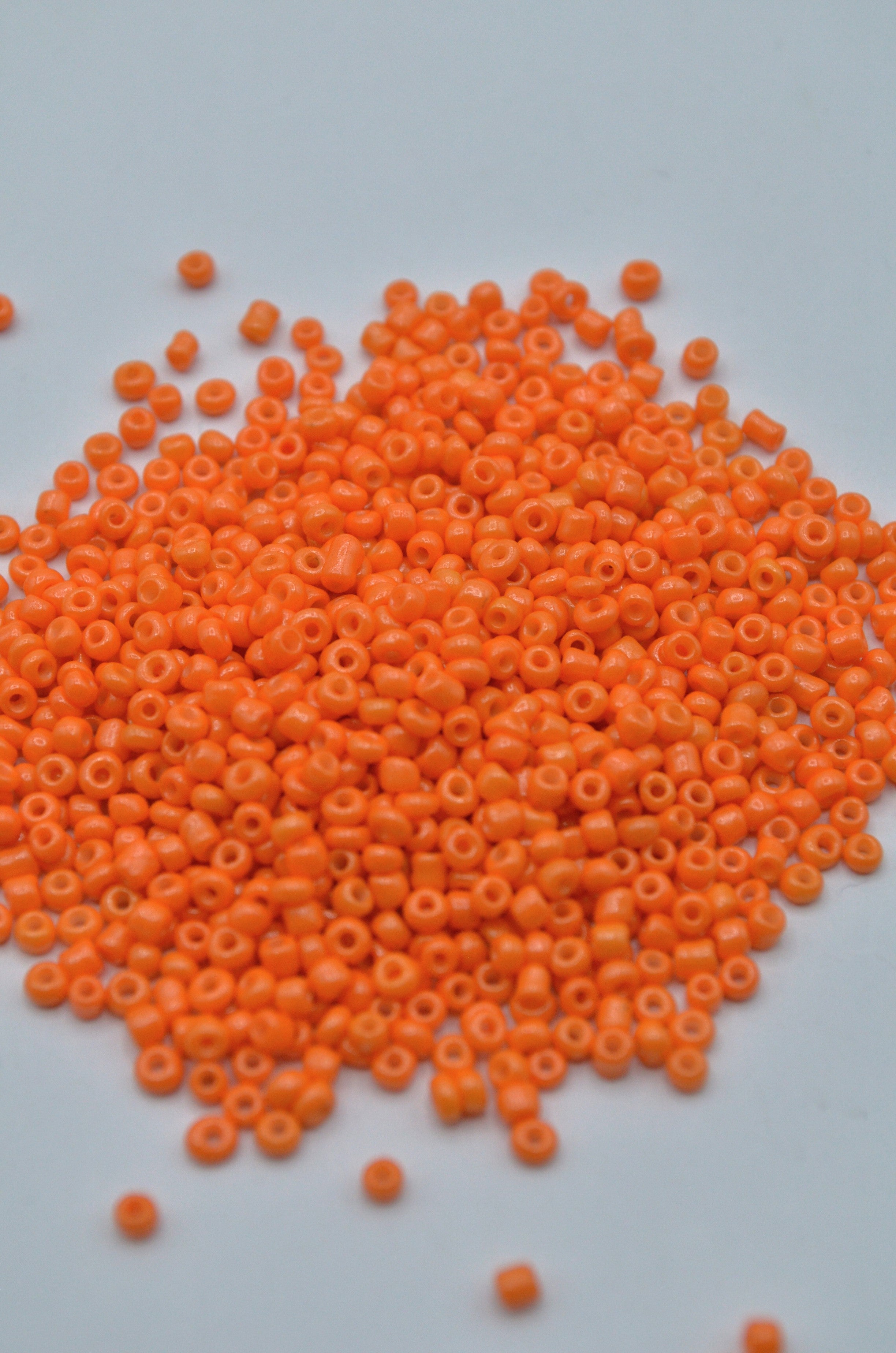 Margele 2mm, 35gr Portcaliu