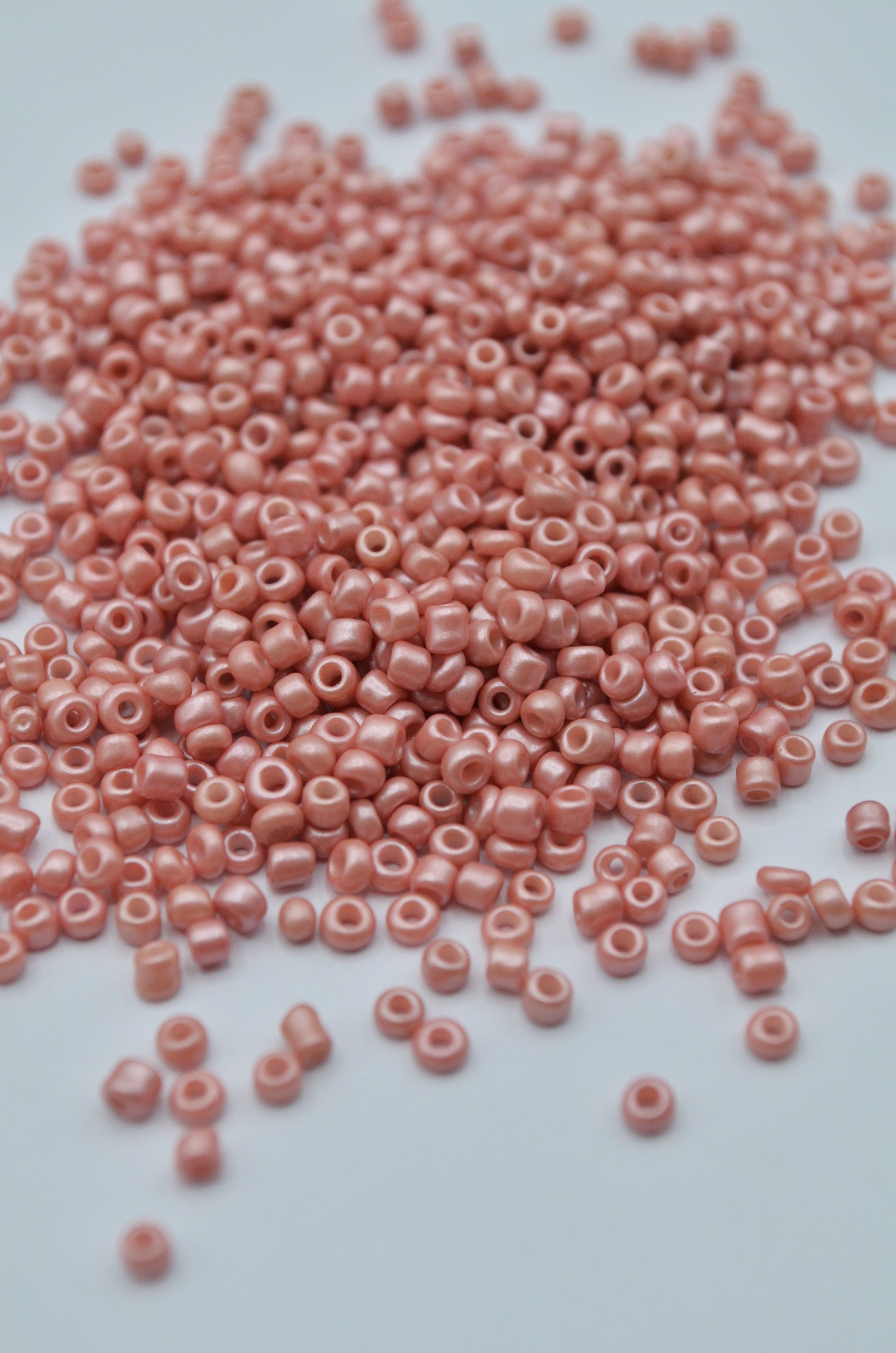 Margele 2mm, 35gr Roz Sidefat