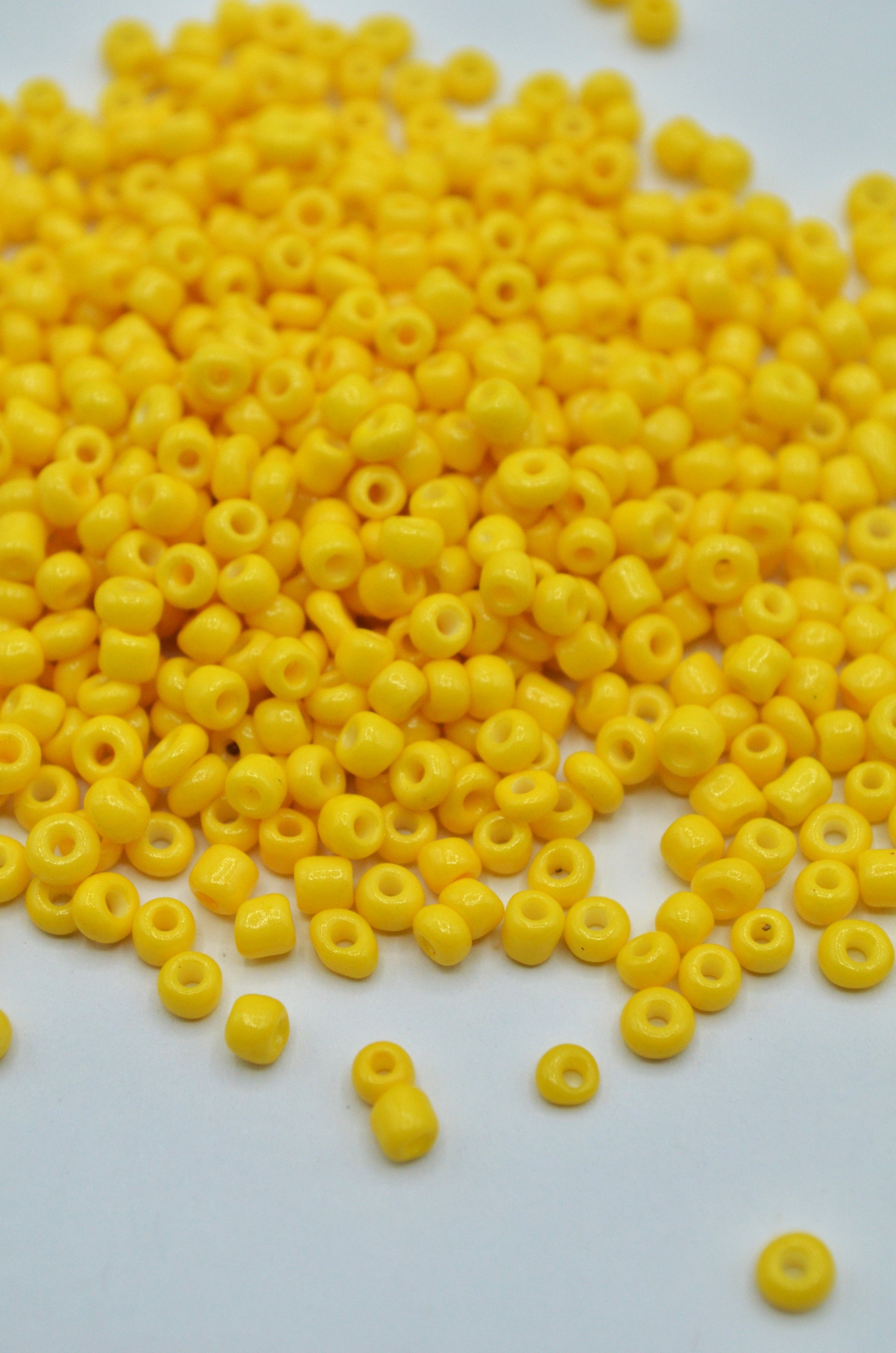 Margele 3mm, 35gr Galben