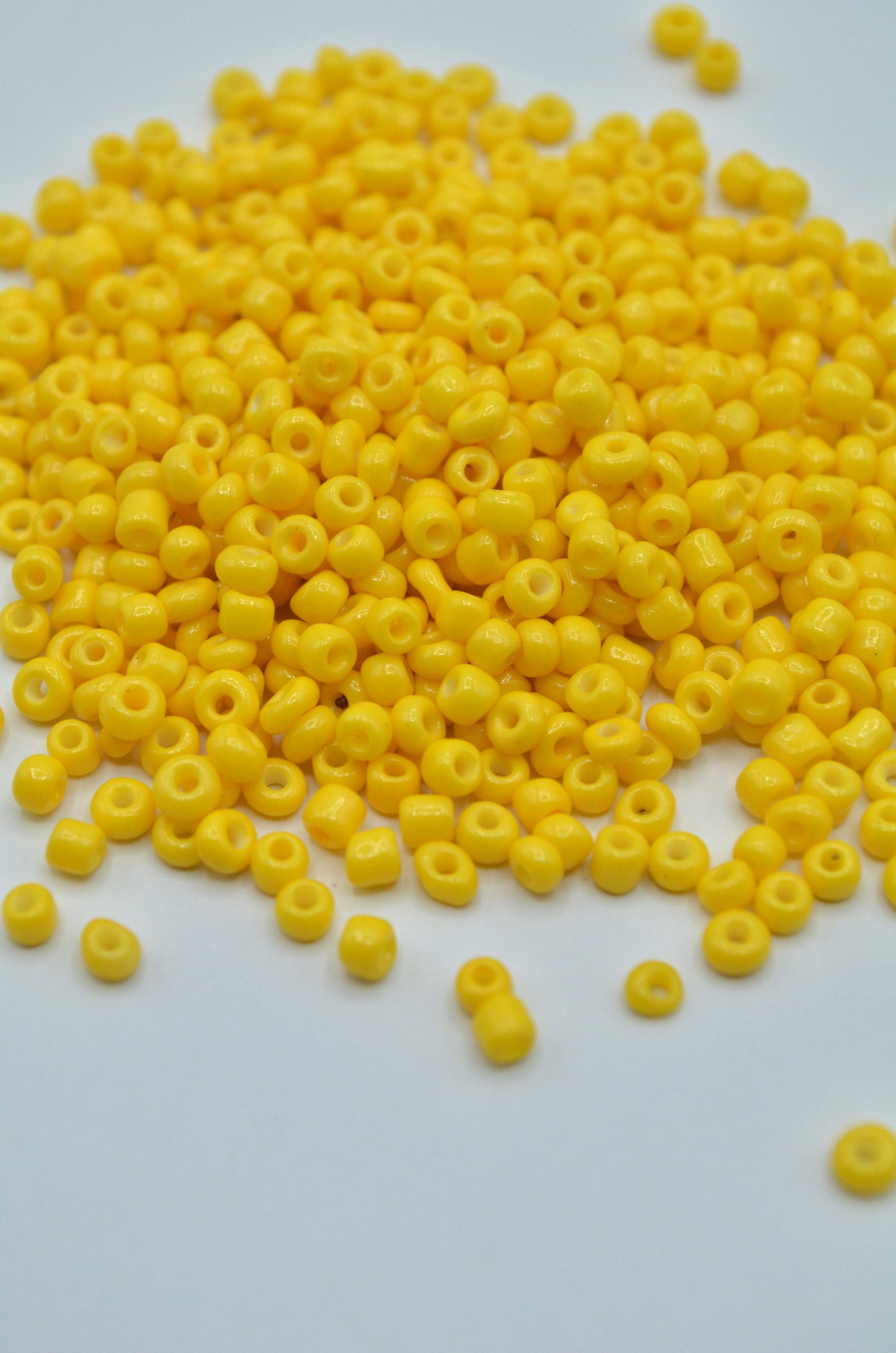 Margele 3mm, 35gr Galben