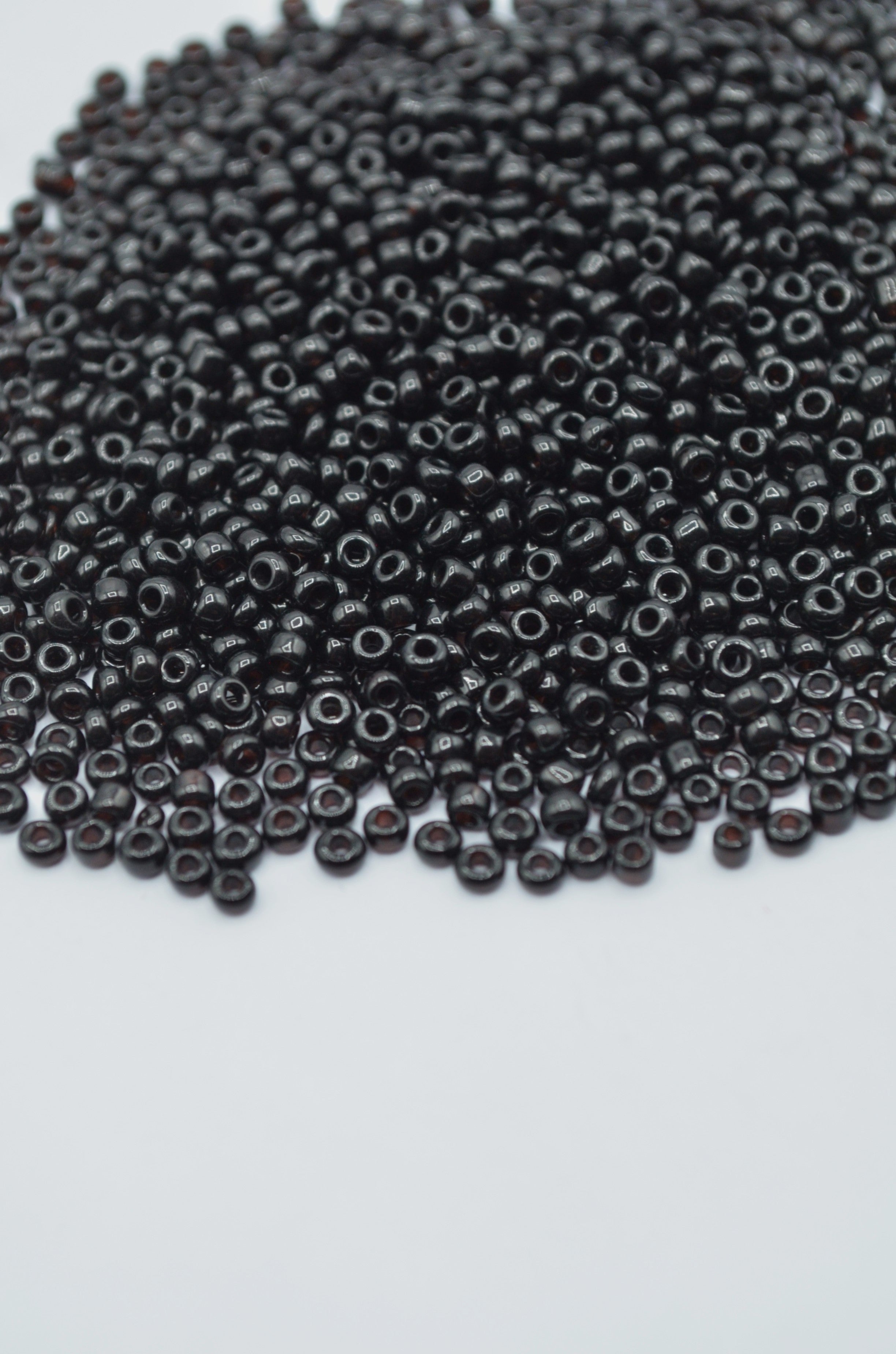 Margele 2mm, 35gr Negru