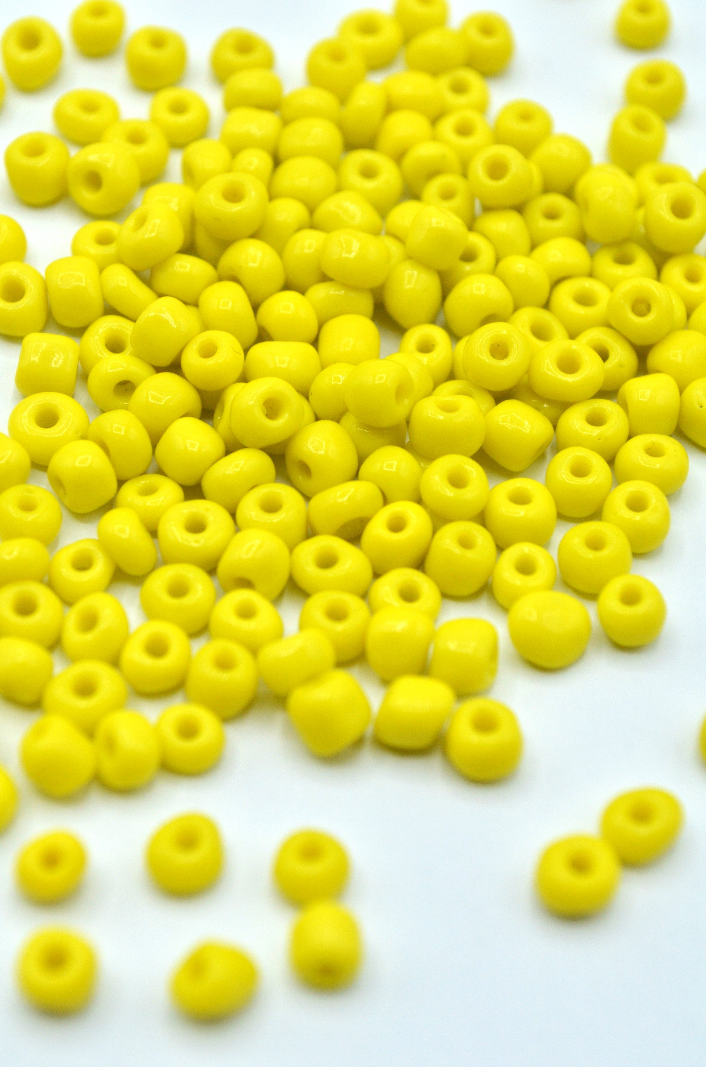 Margele 4mm, 35gr Galben
