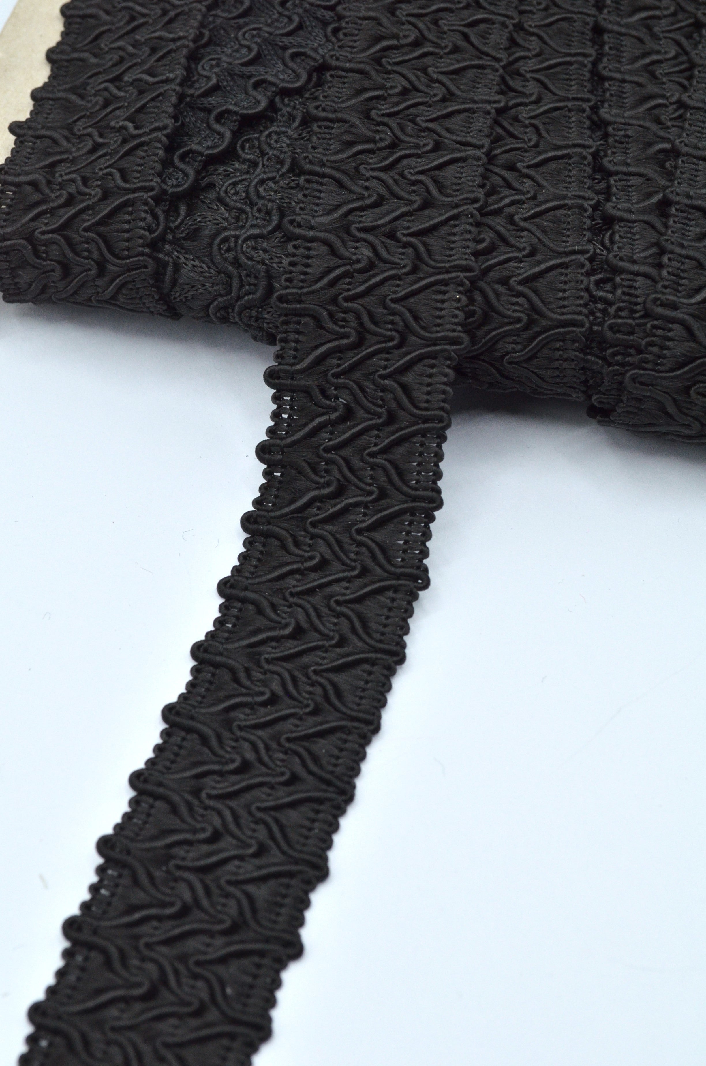 Lezarda Neagra 3cm, Negru