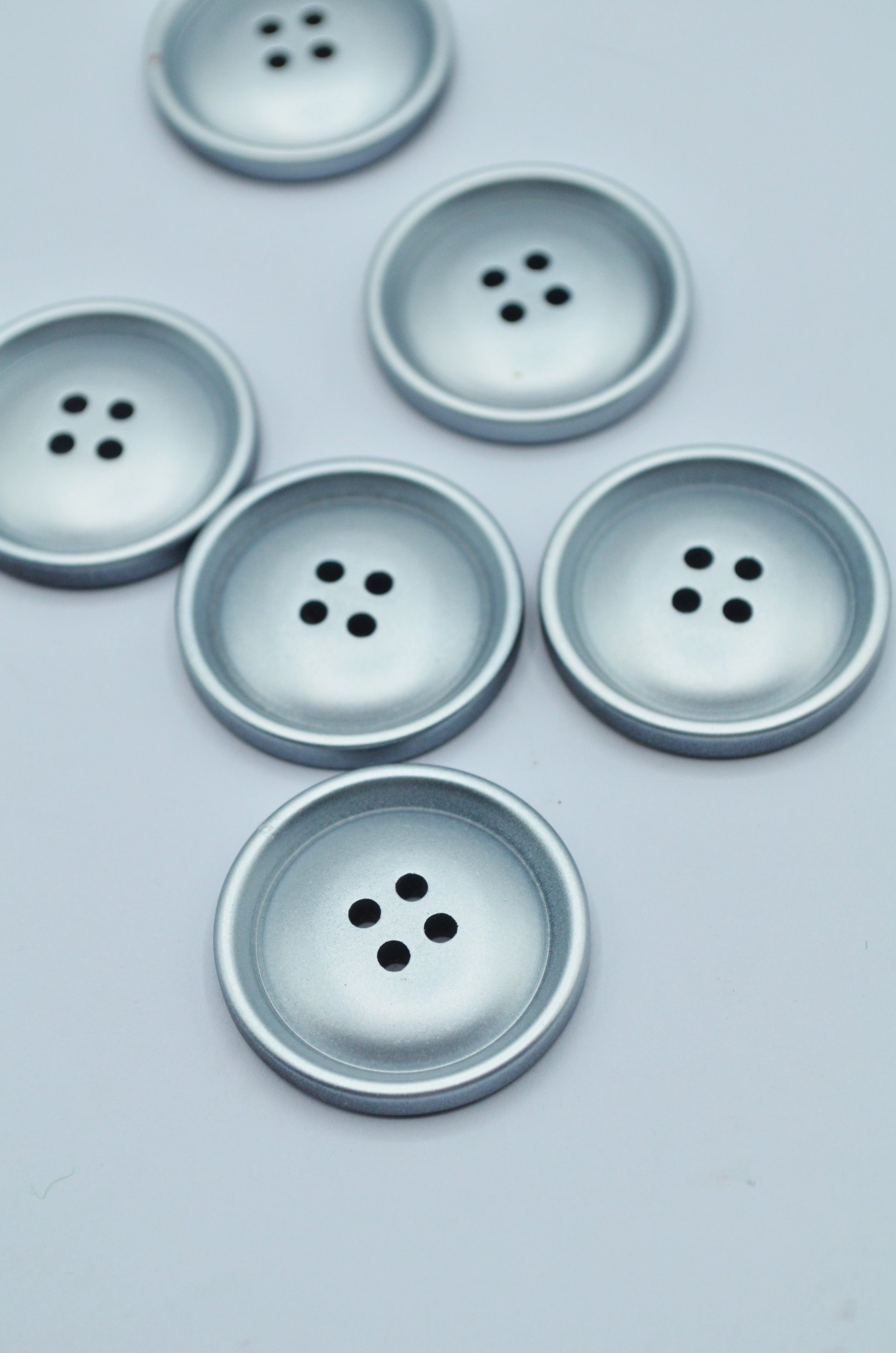 Nasturi Din Plastic, 27mm, Gri