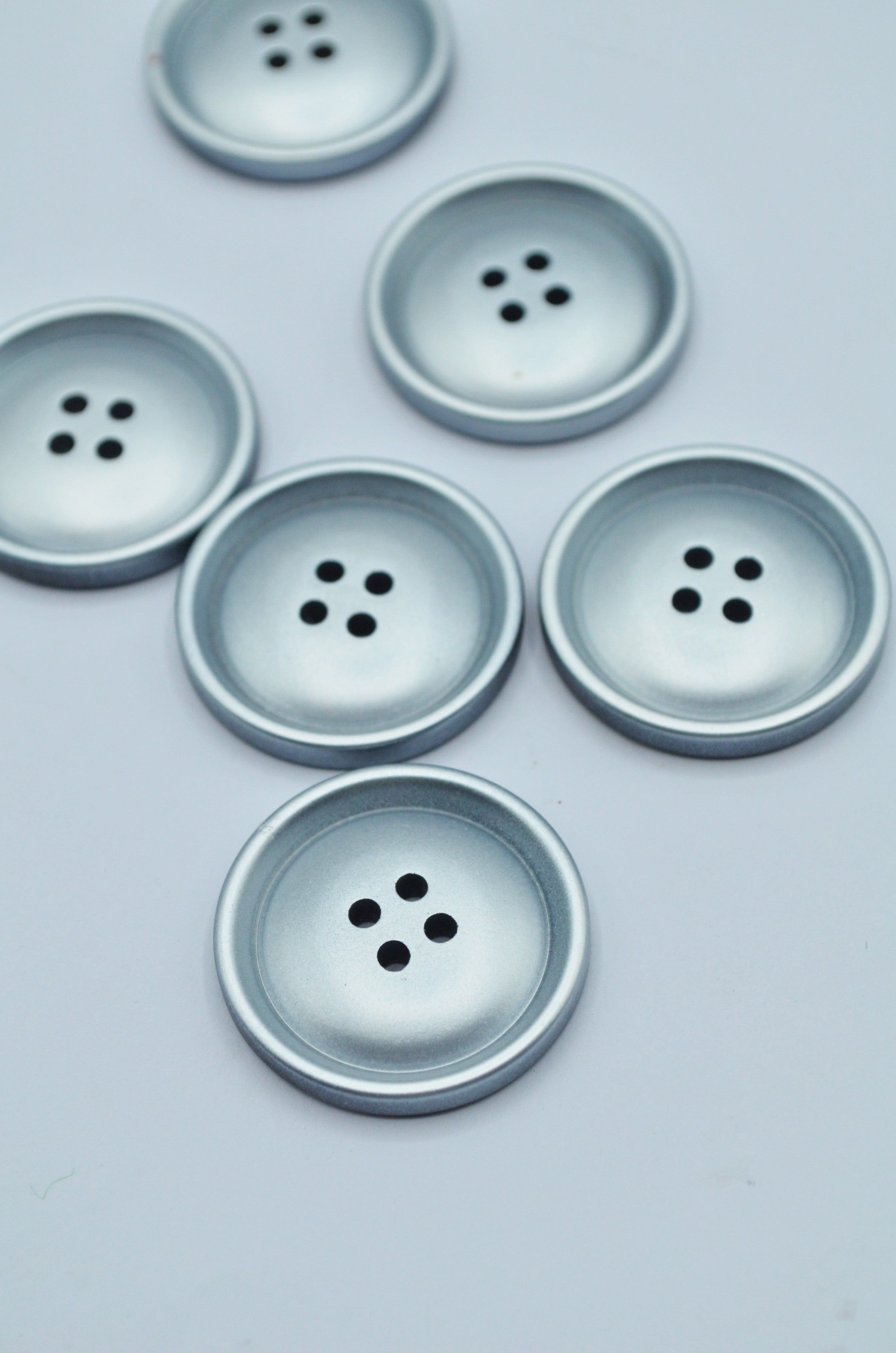 Nasturi Din Plastic, 27mm, Gri