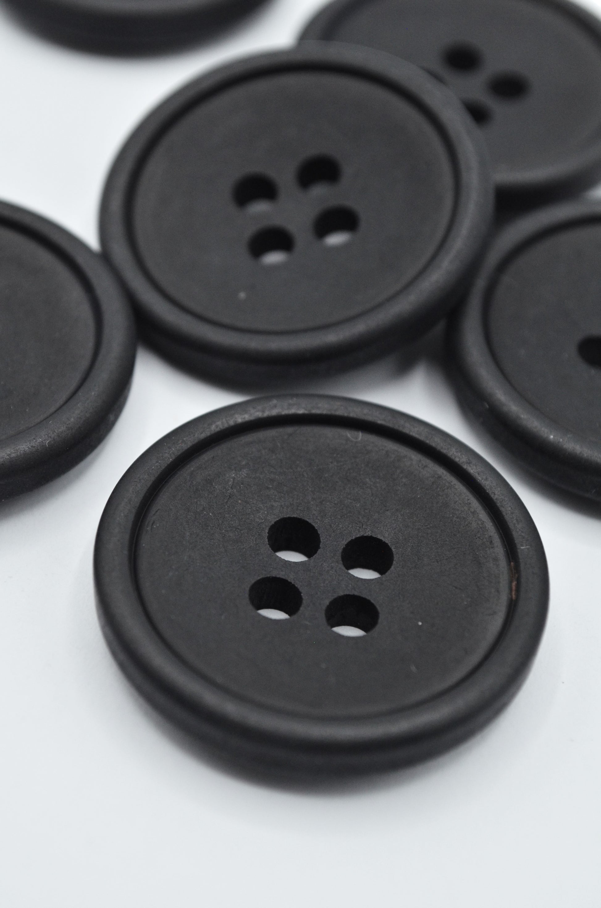 Nasturi De Plastic Negru Mat, 34mm