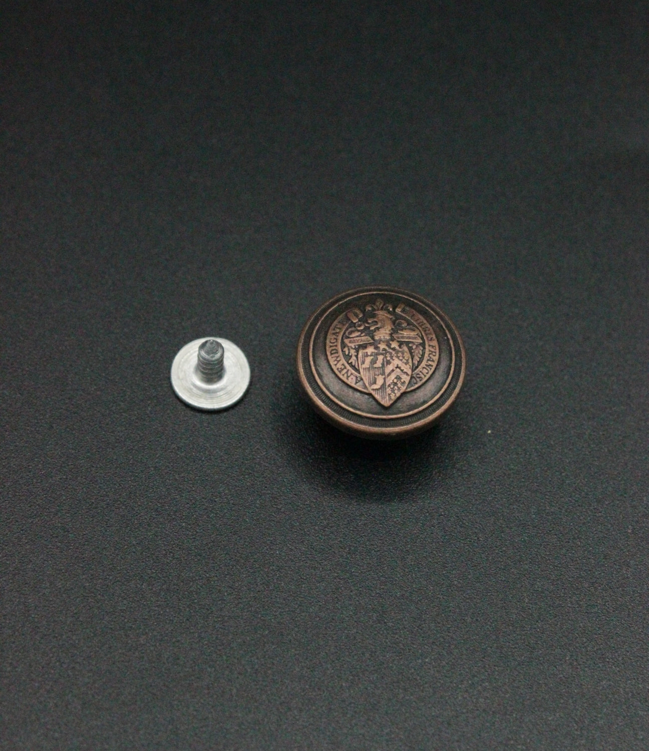 Nasturi De Blug, 17mm, Aramiu